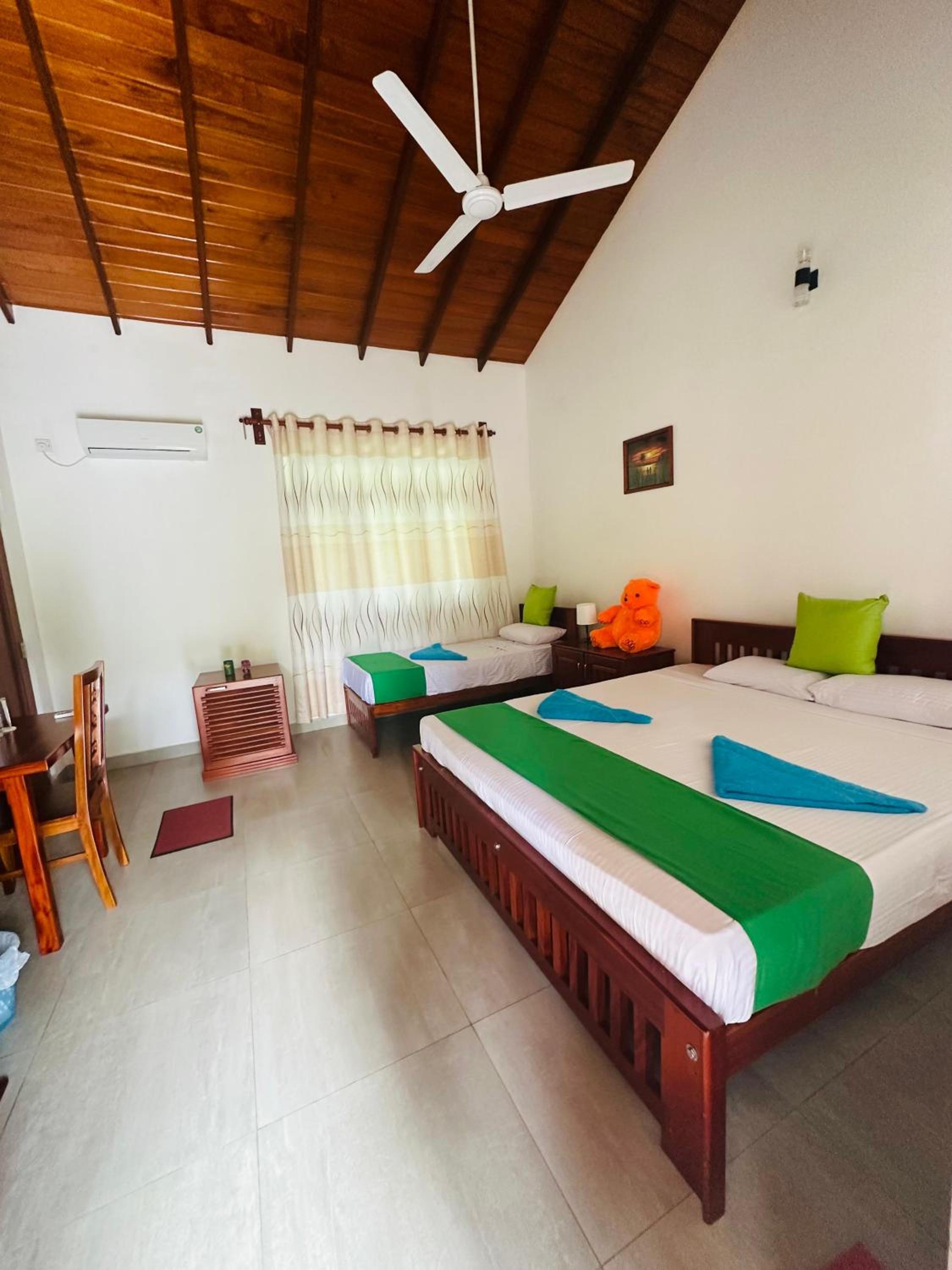 Triple Room with Private Bathroom photo 1