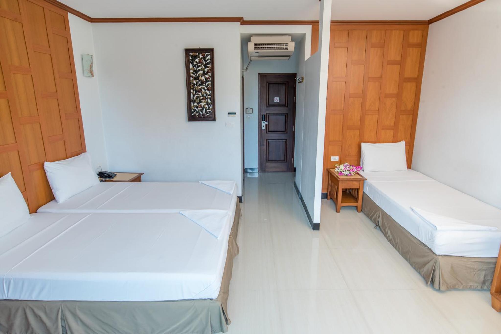 Standard Triple Room photo 2