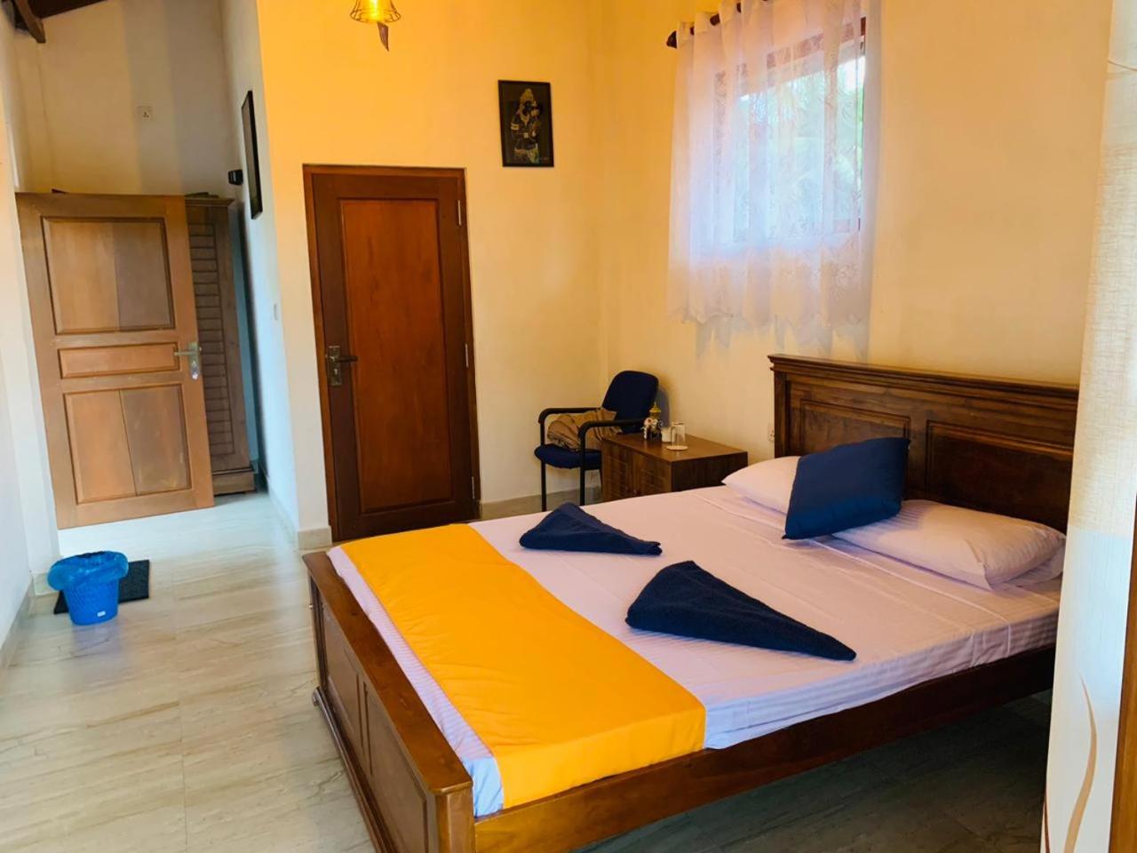 Deluxe Double Room with Balcony photo 1