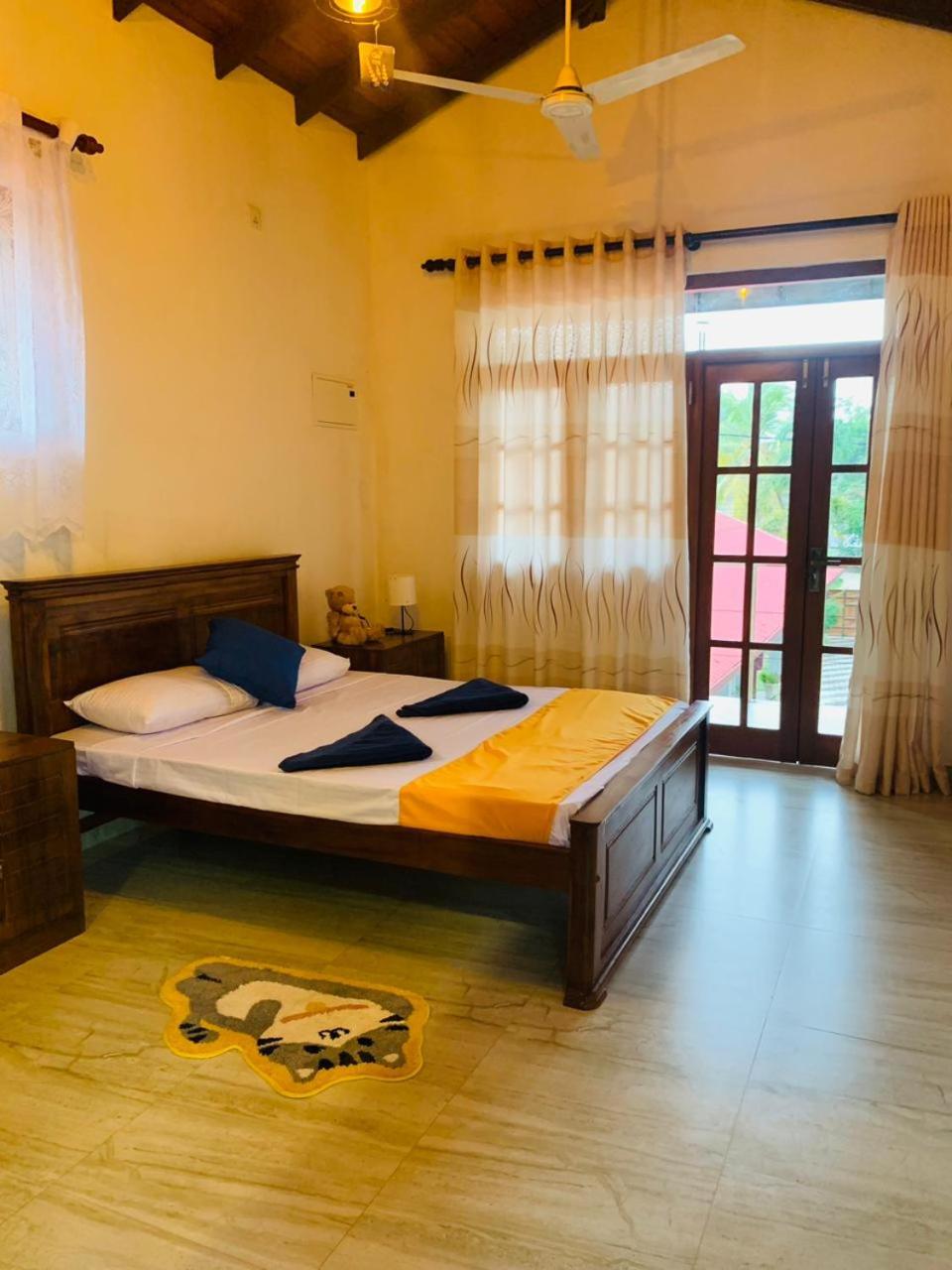 Deluxe Double Room with Balcony photo 3