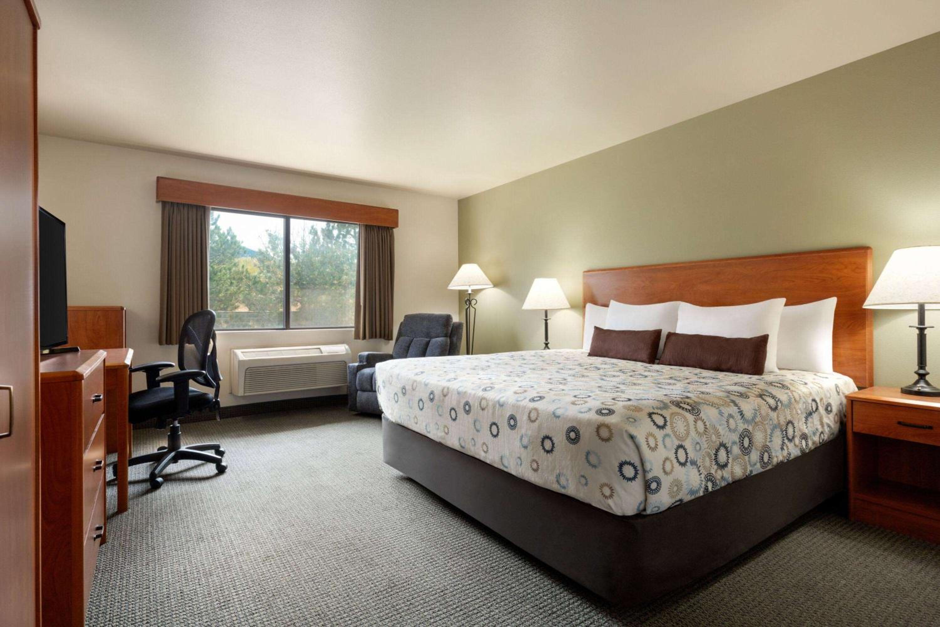 King Room - Non-Smoking photo 1