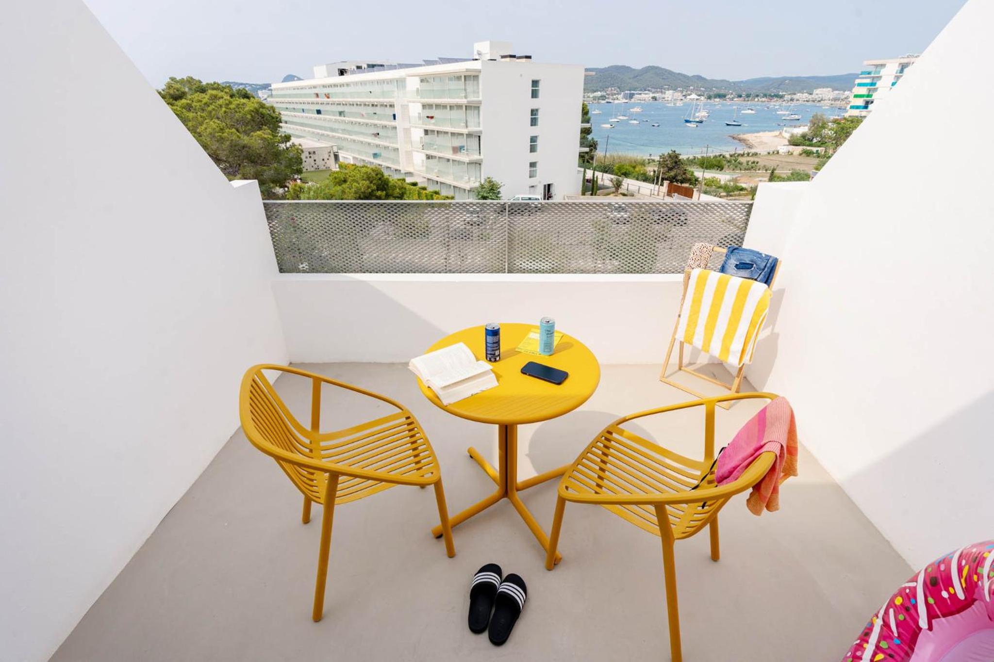 Studio with Sea View - Photo 4