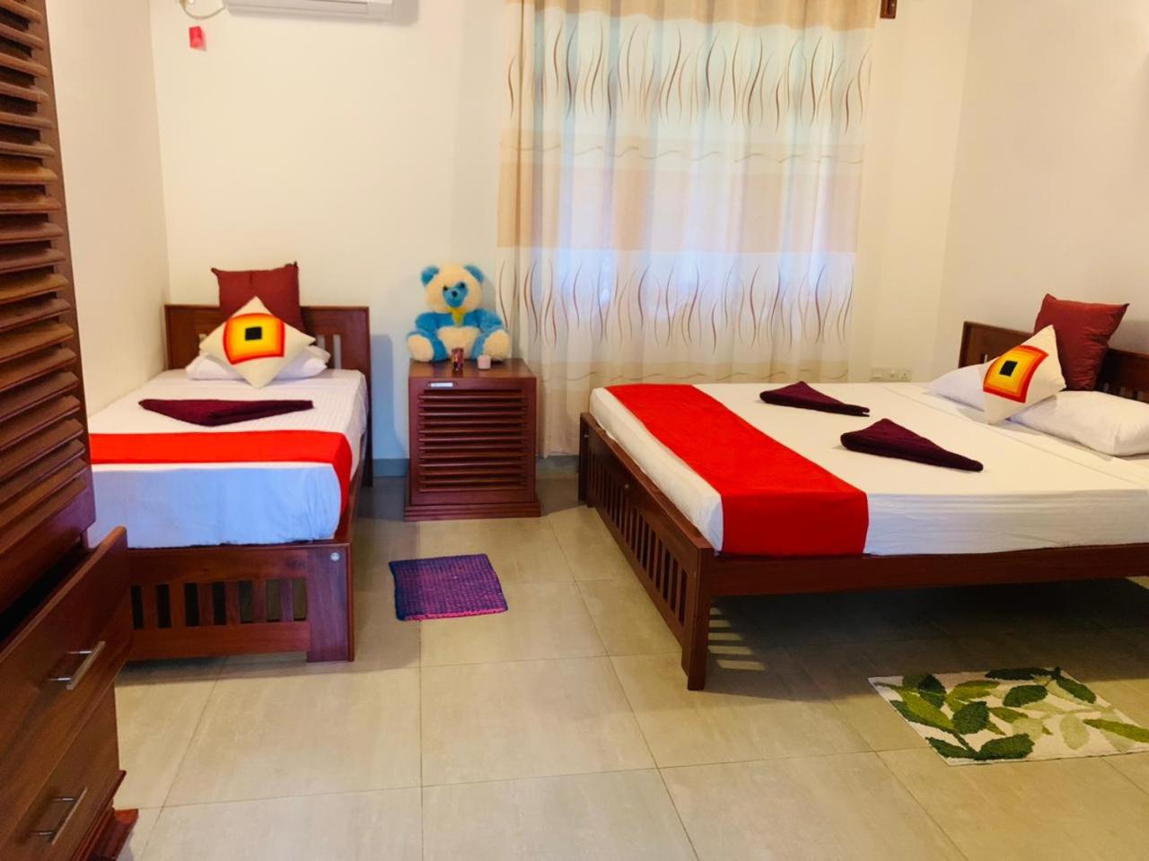 Triple Room with Bathroom photo 2