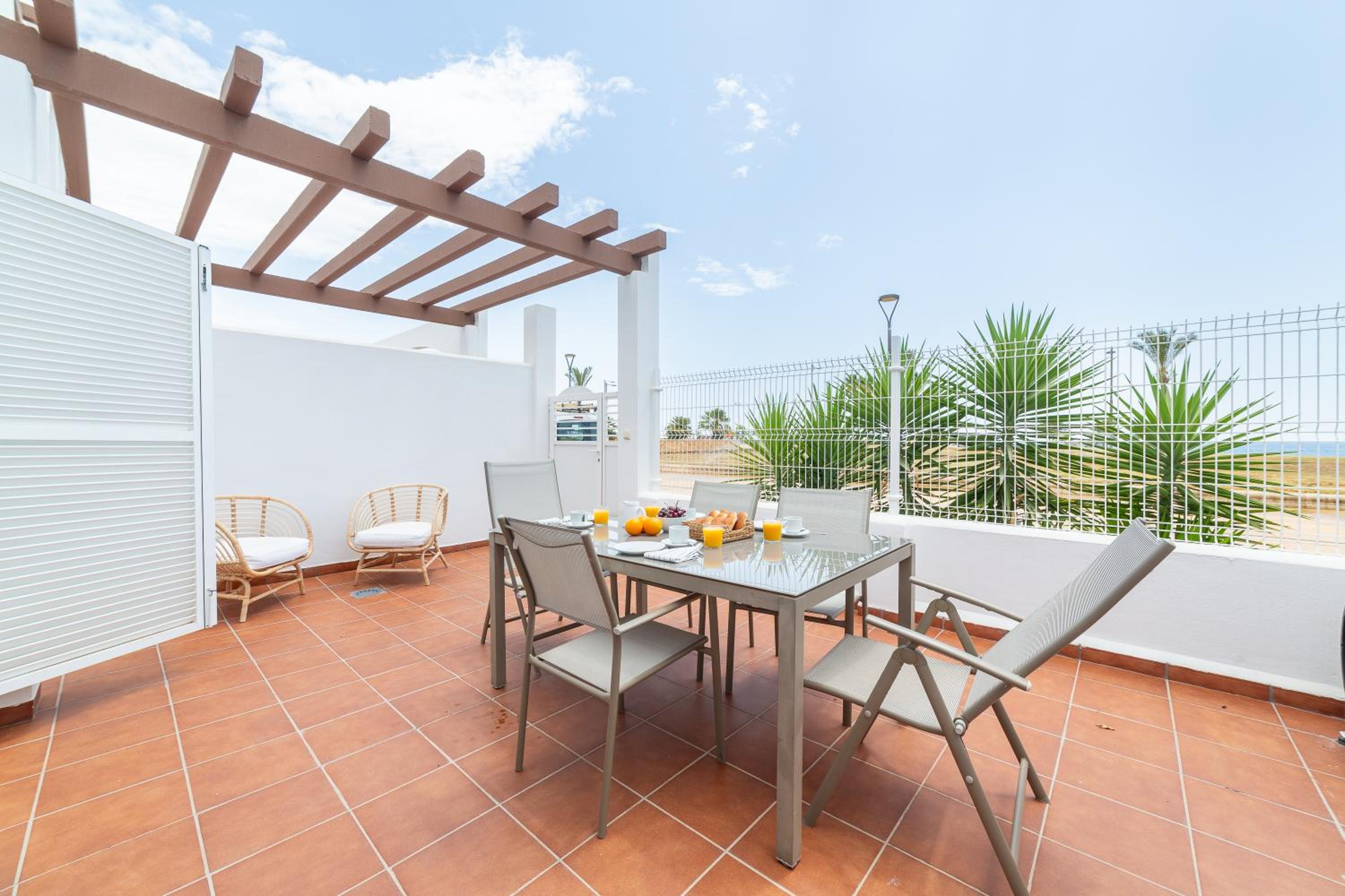 Three-Bedroom Apartment with Water View photo 3