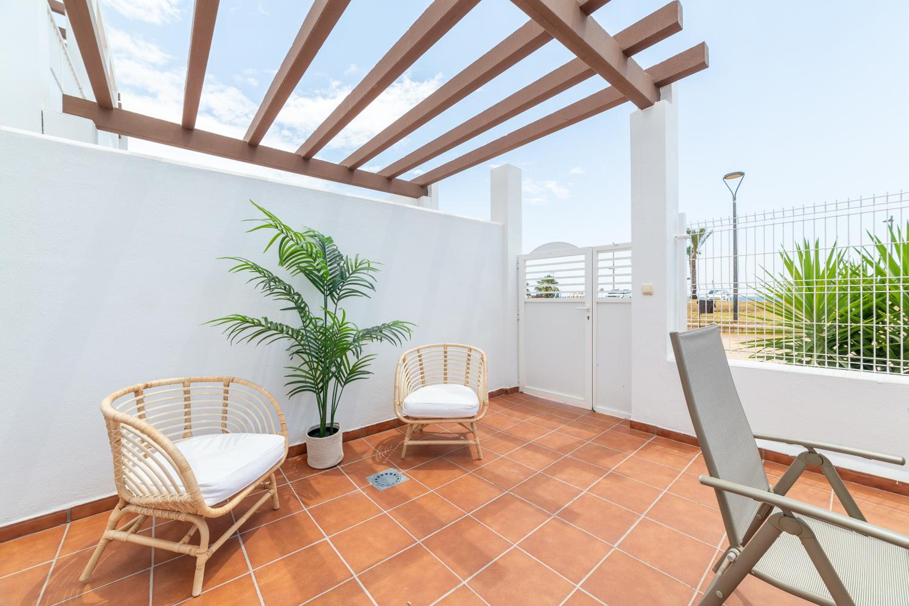 Three-Bedroom Apartment with Water View photo 2
