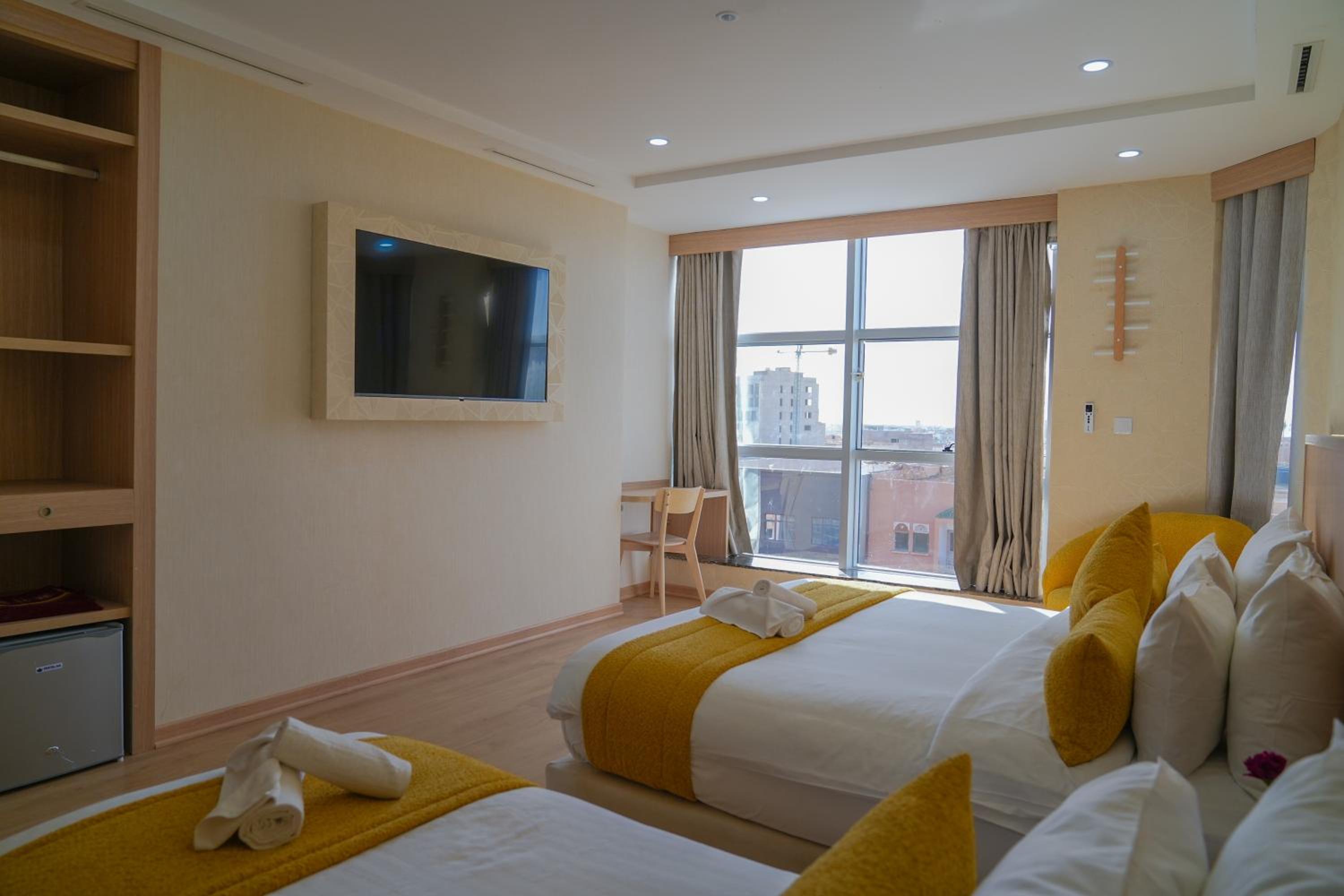 Deluxe Triple Room - Photo 7
