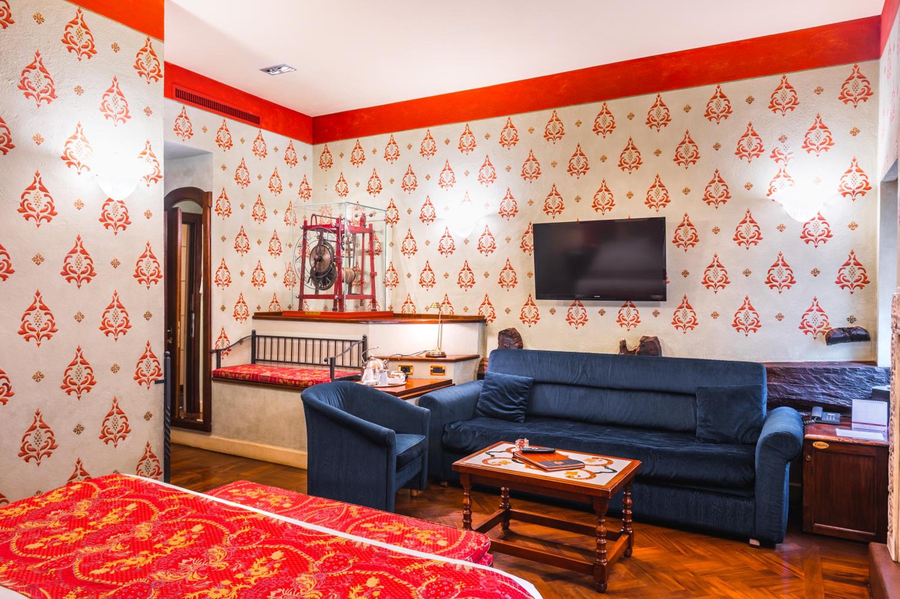 Deluxe Junior Suite photo 1