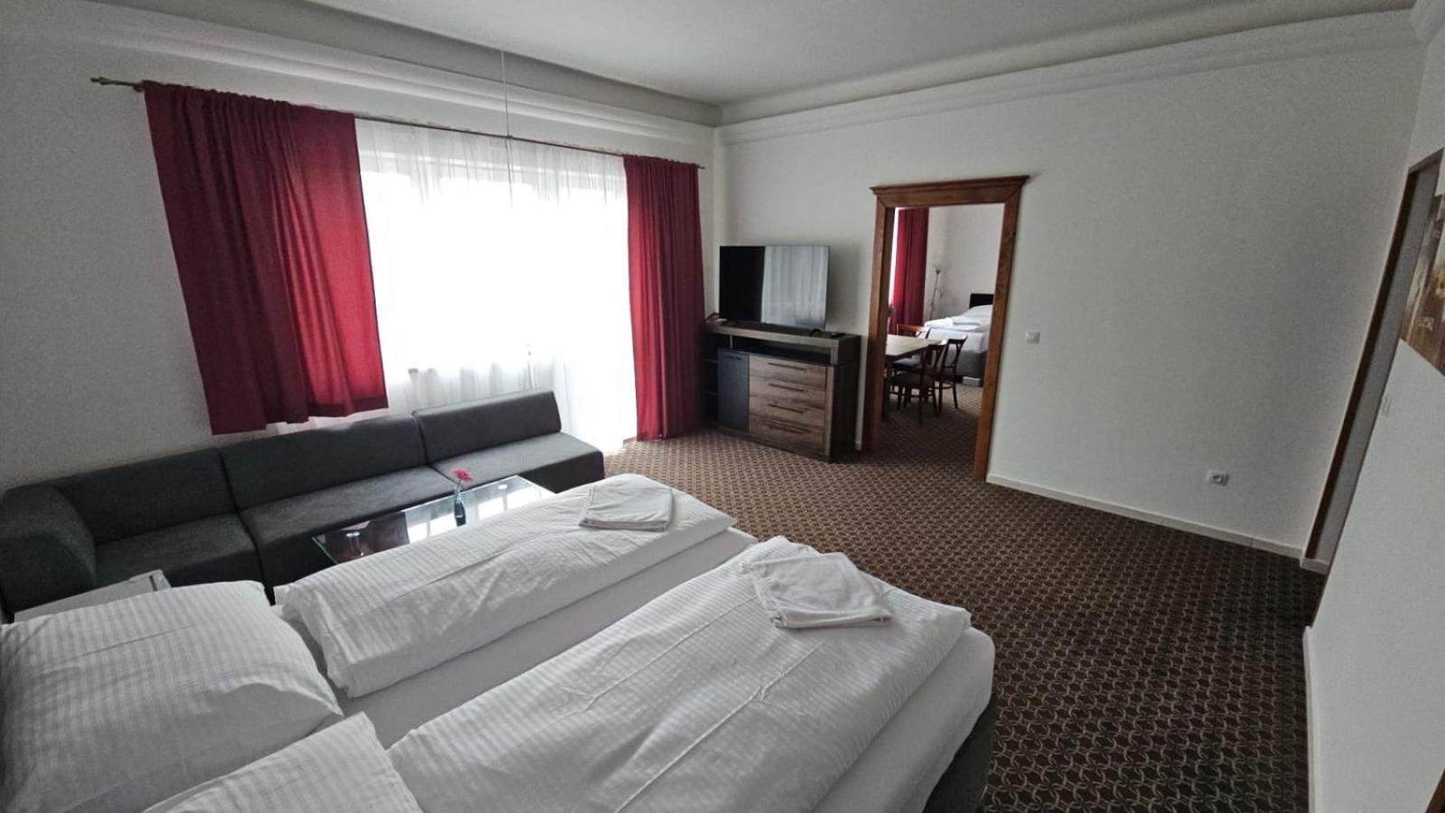 Suite photo 1