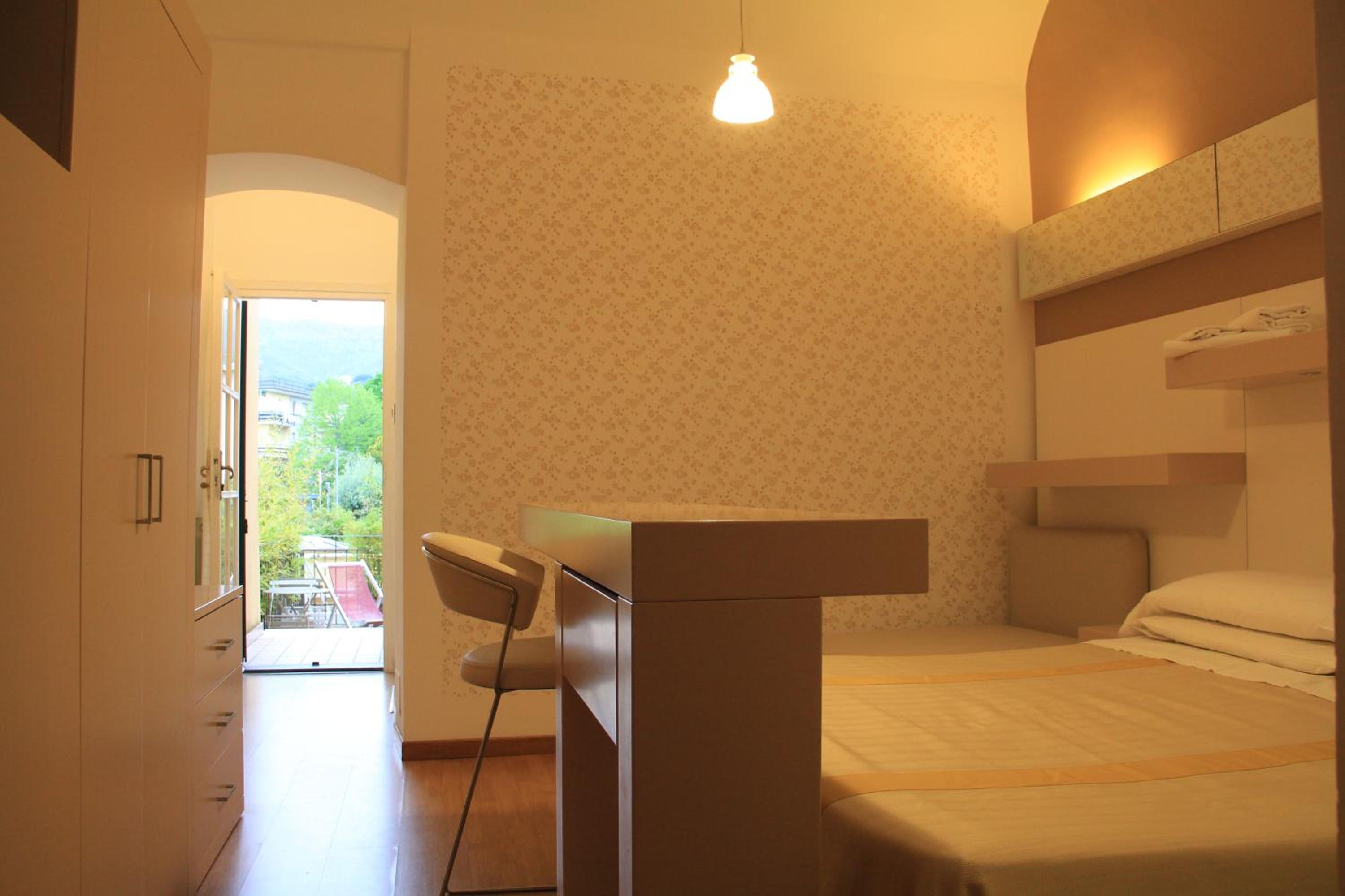 Double or Twin Room with Terrace