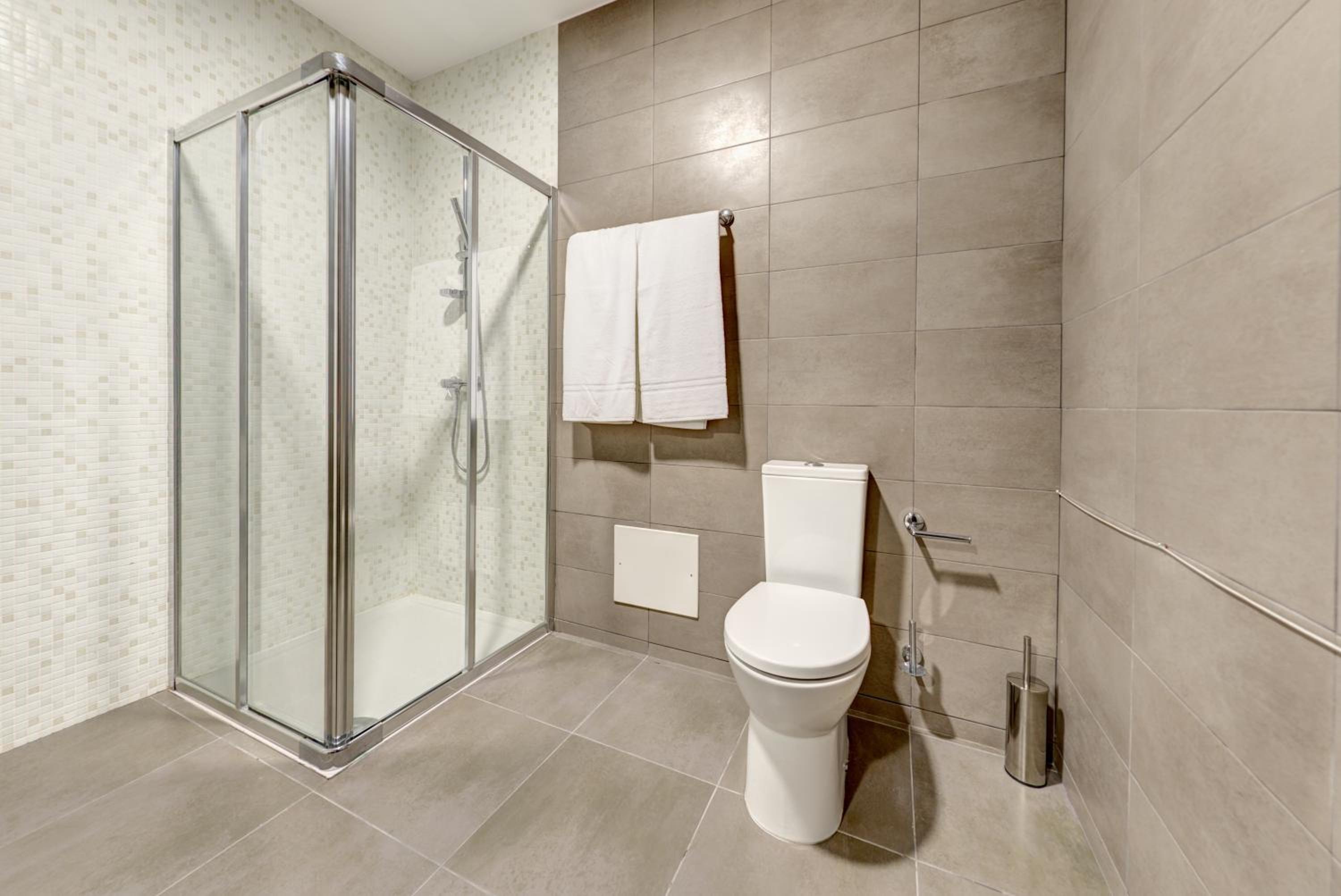 Double Room - Disability Access photo 2