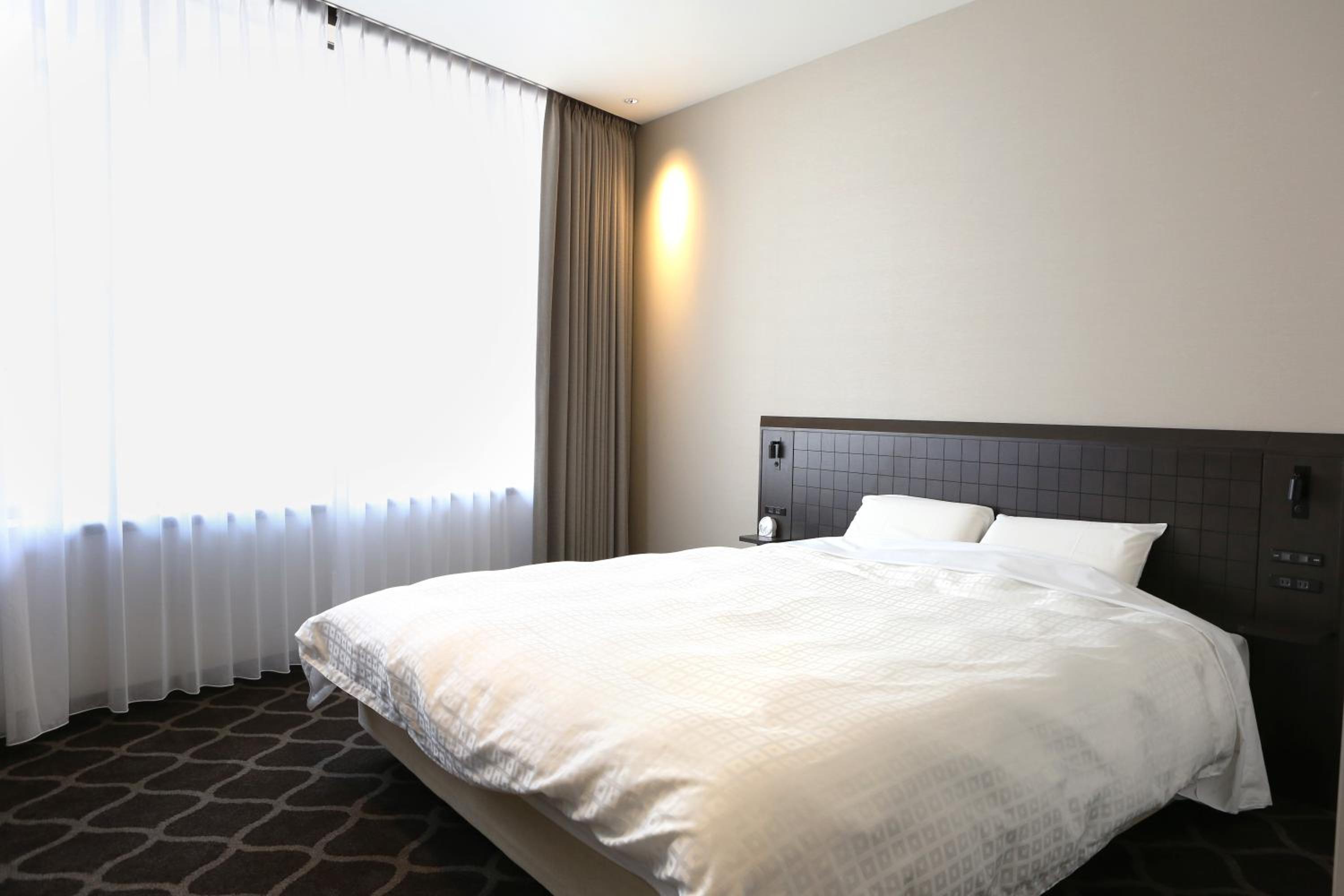 Premium Double Room - Lower Floor - Non-Smoking