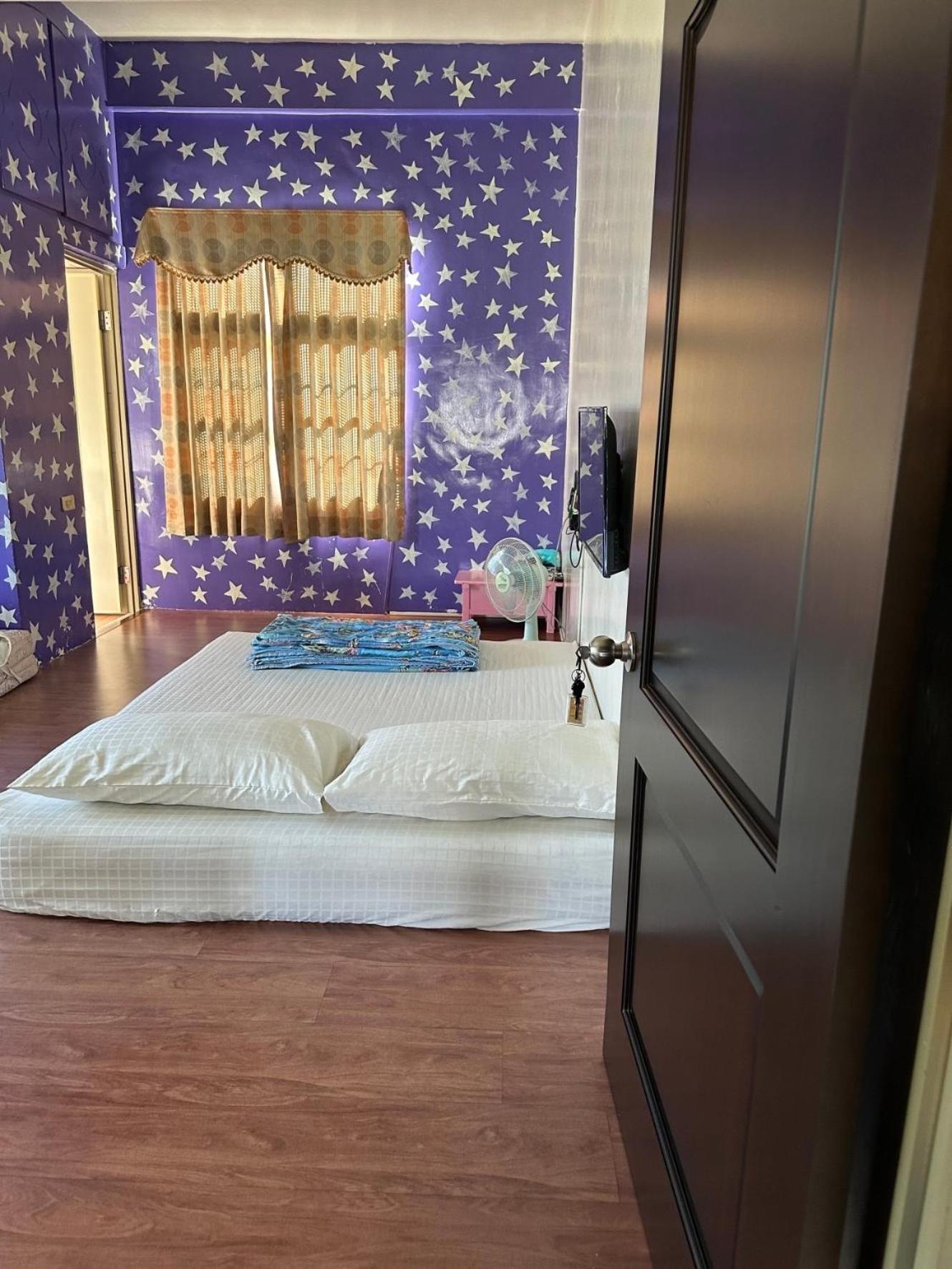 Family Room with Bathroom photo 2