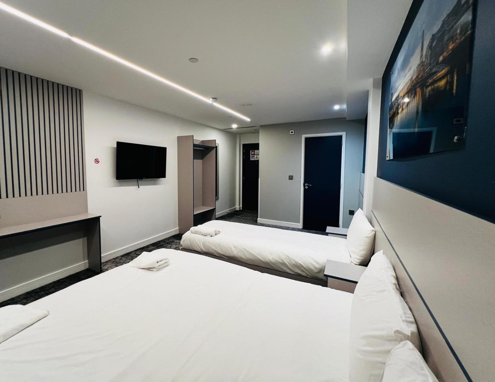 Deluxe Triple Room - Photo 2