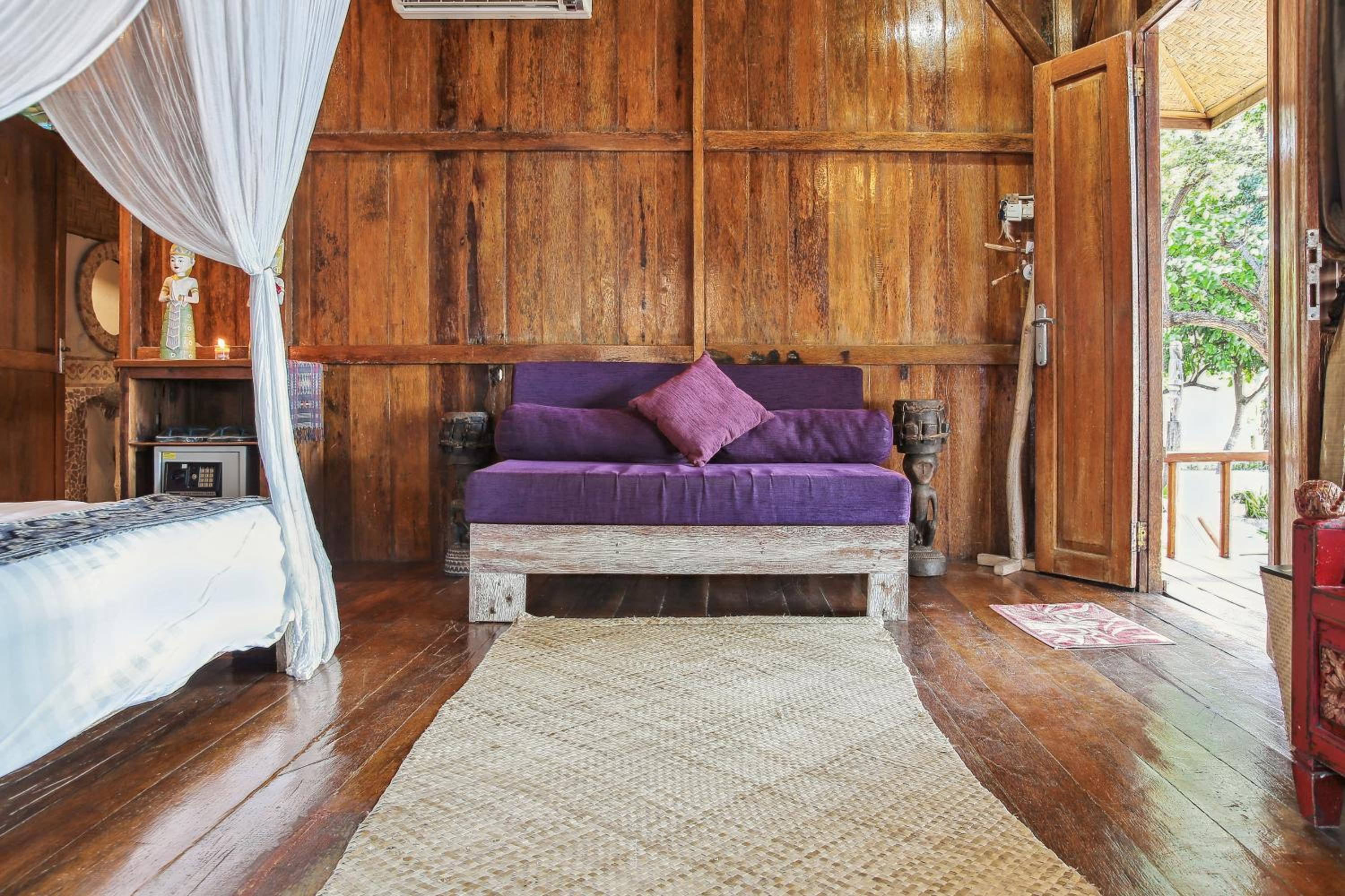 Deluxe Double Room with Balcony and Sea View photo 2