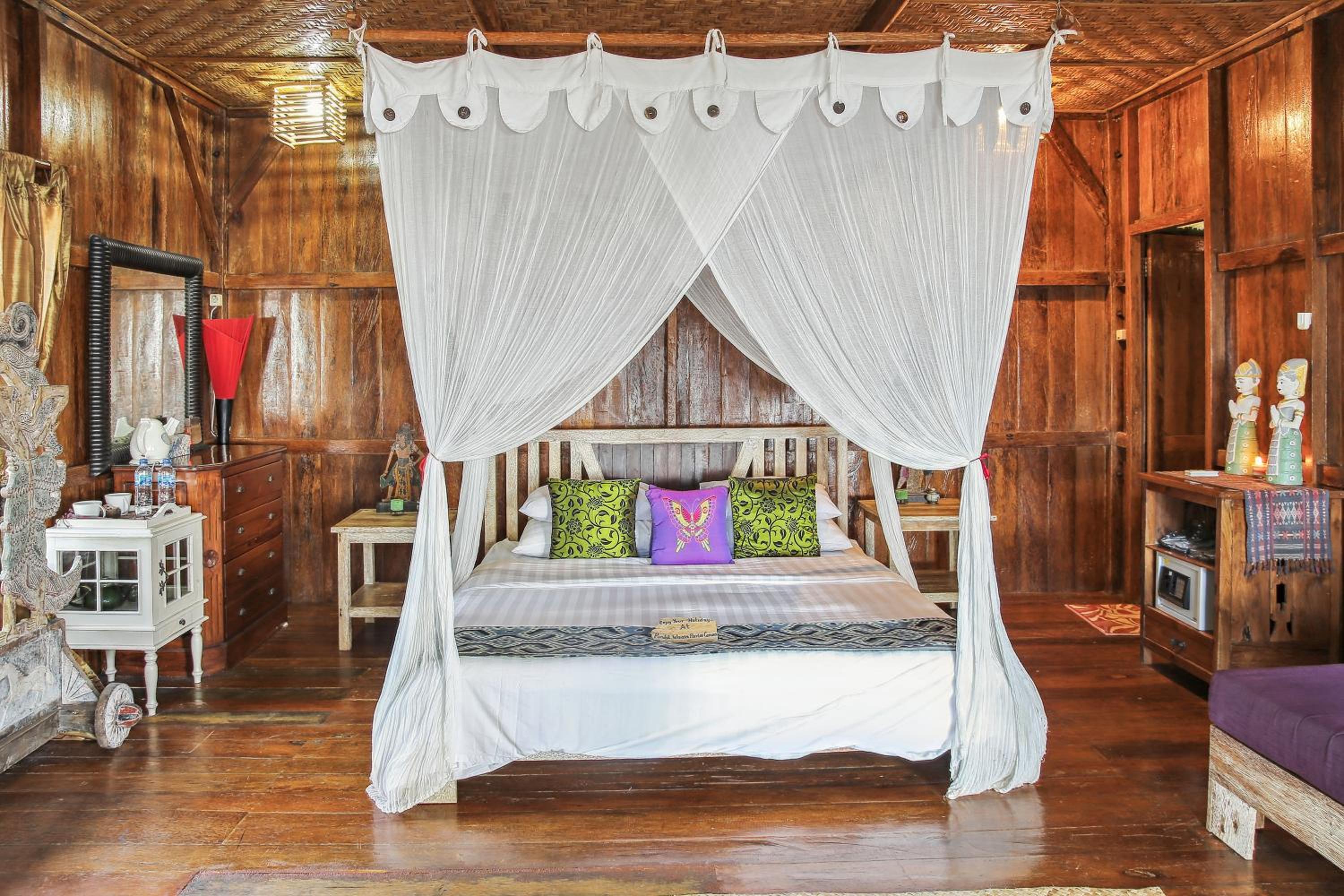 Deluxe Double Room with Balcony and Sea View