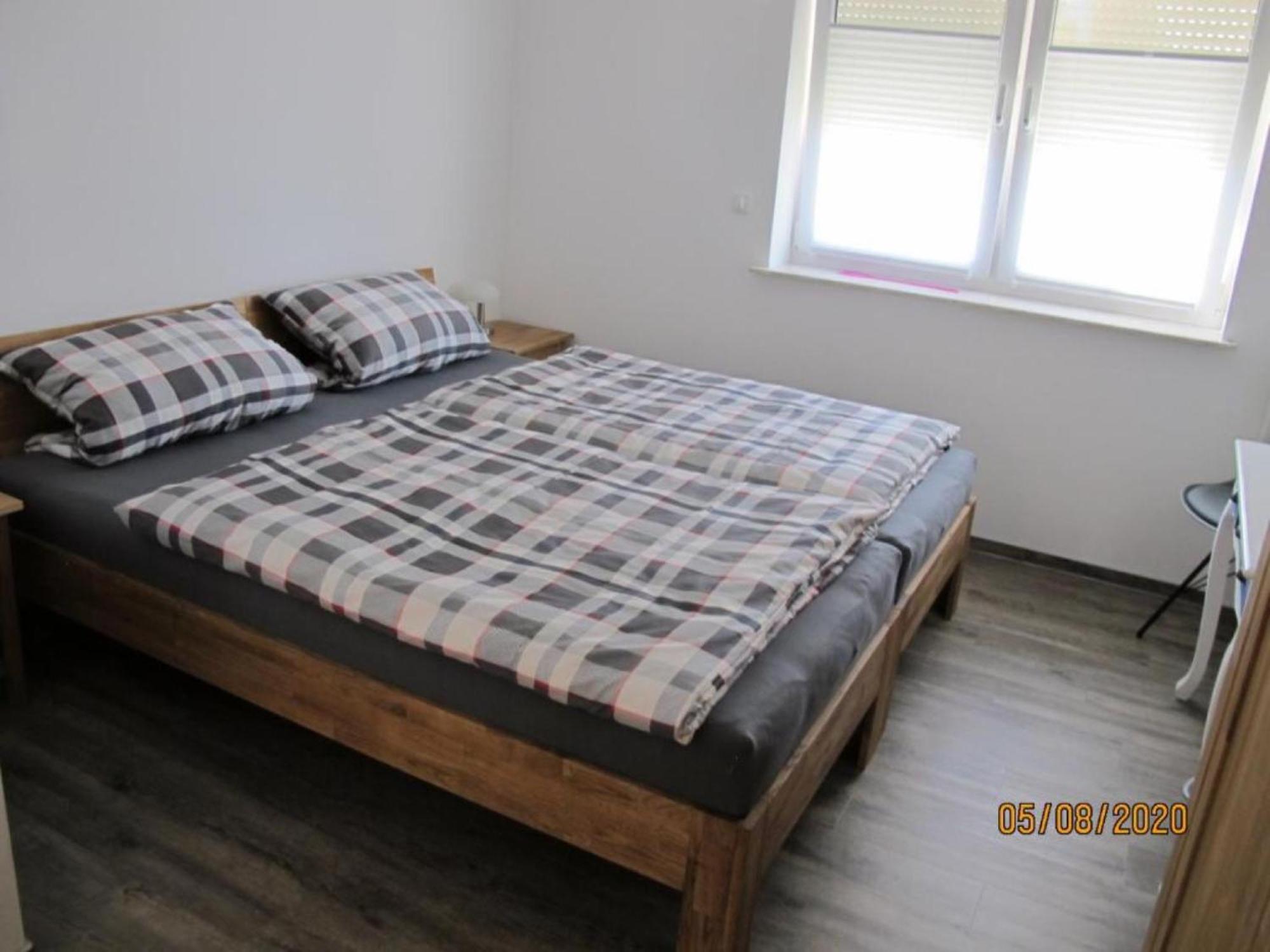 Deluxe Double Room with Shower