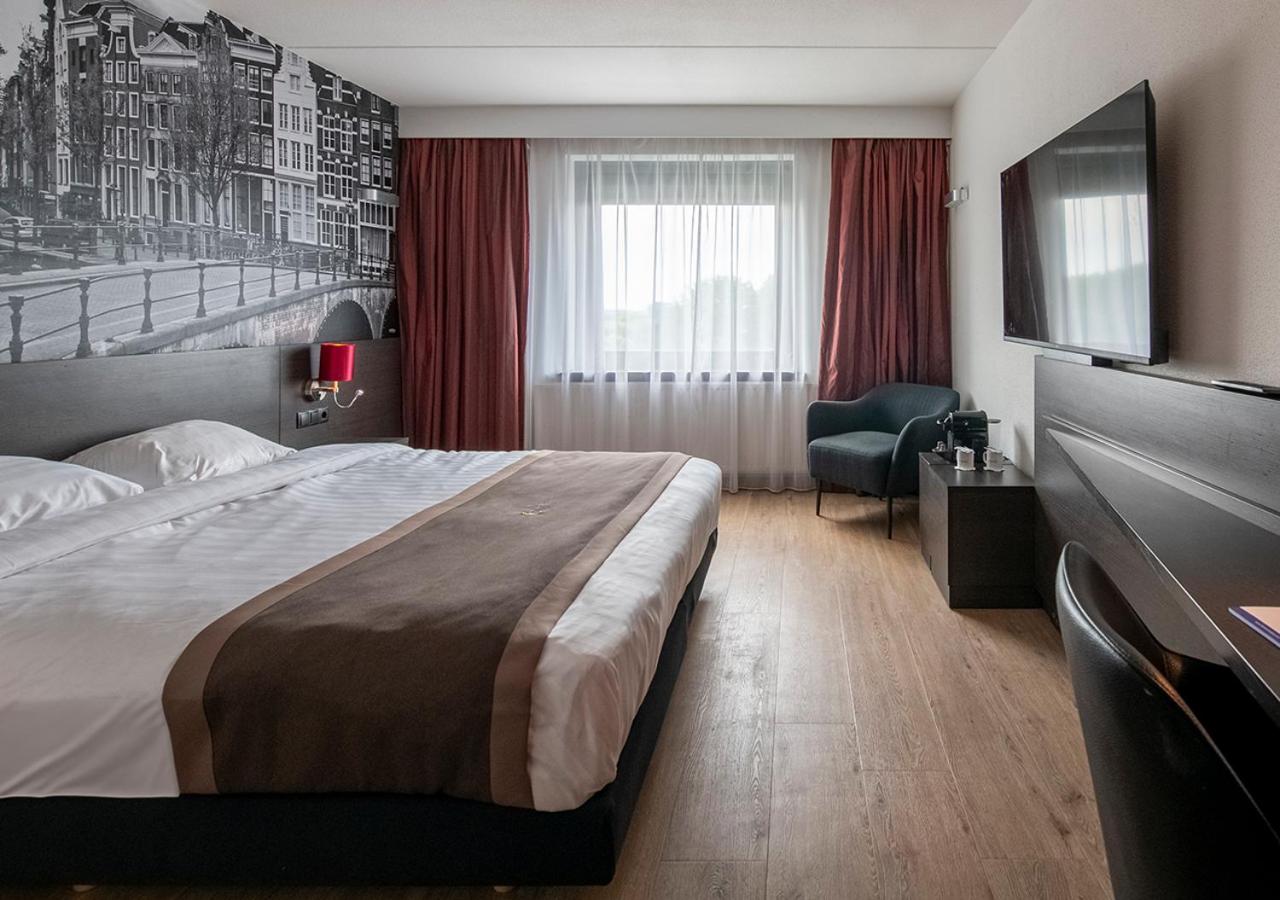 Deluxe King Room photo 3