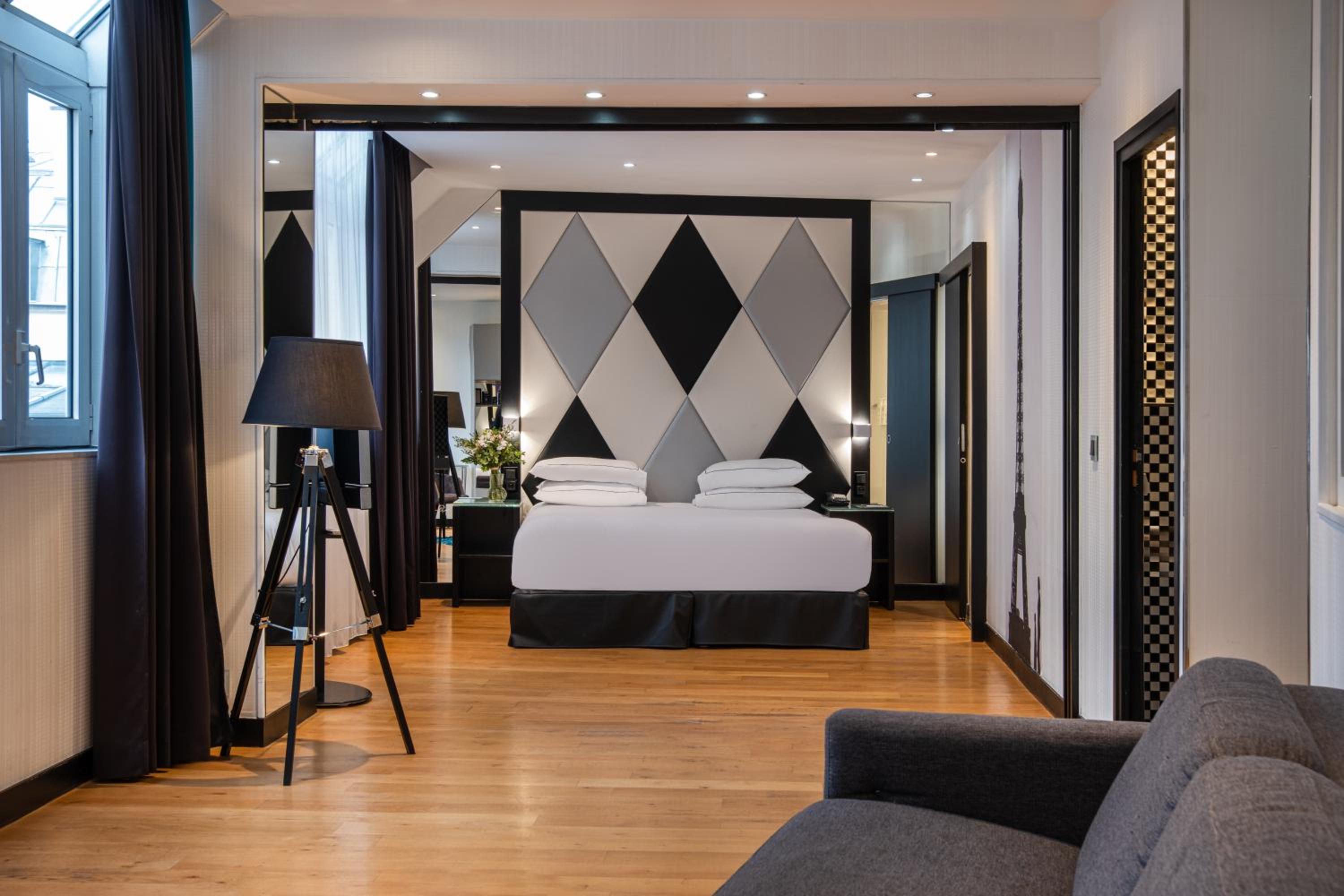 Duplex Napoleon thumbnail 5