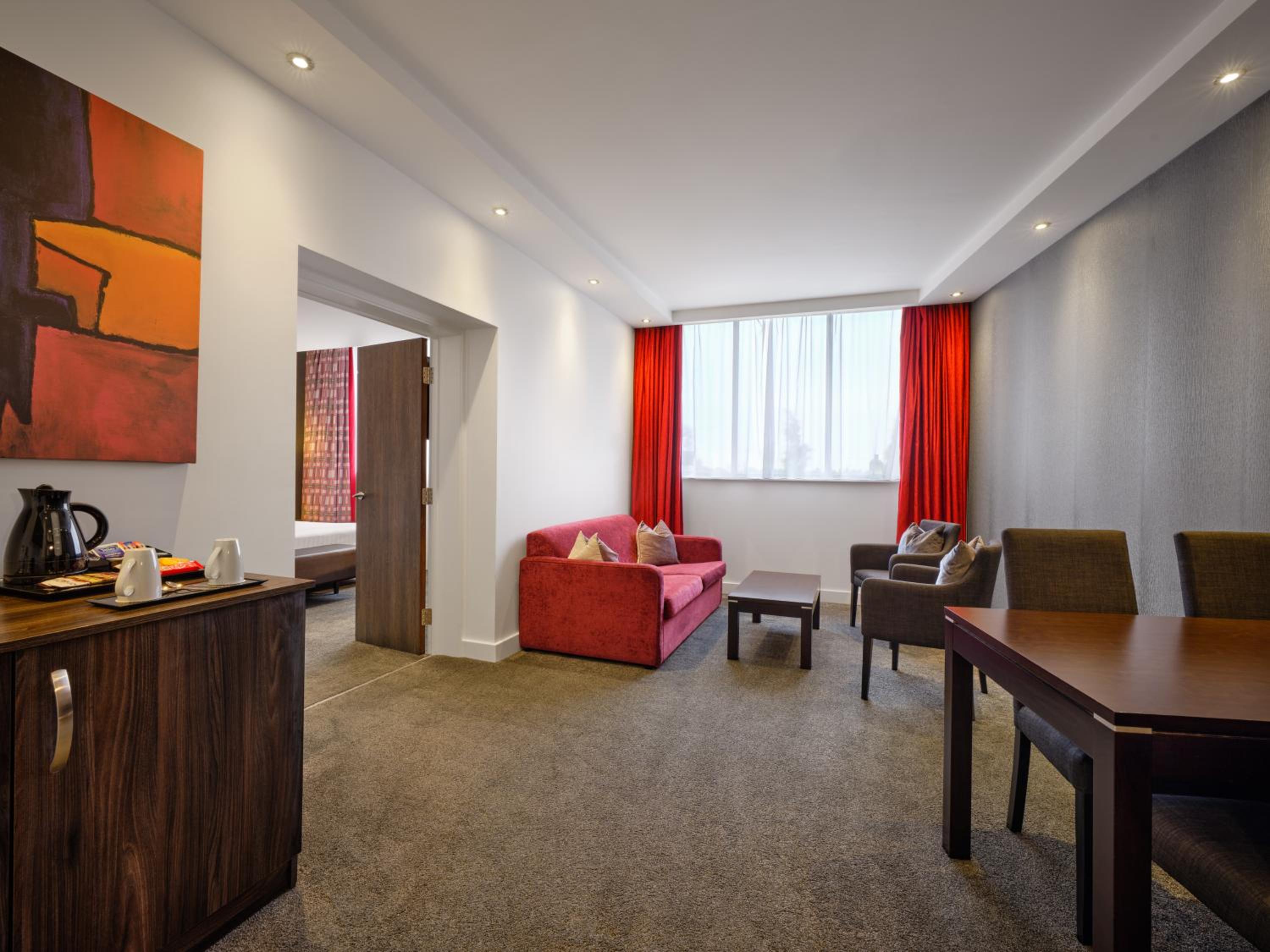 One-Bedroom Suite photo 2