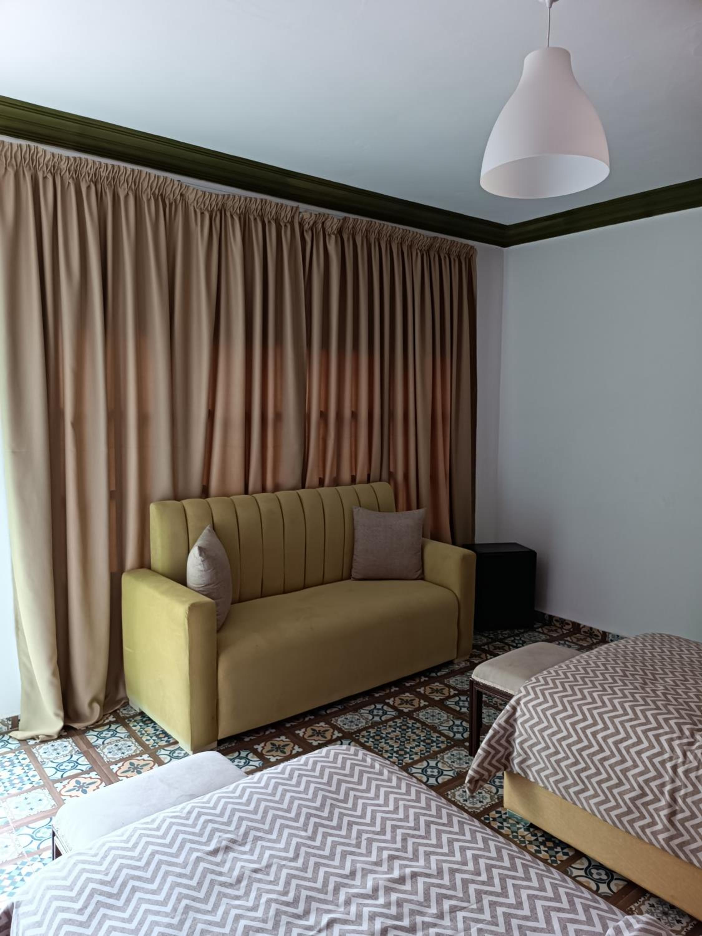 Double or Twin Room with Terrace - Photo 8