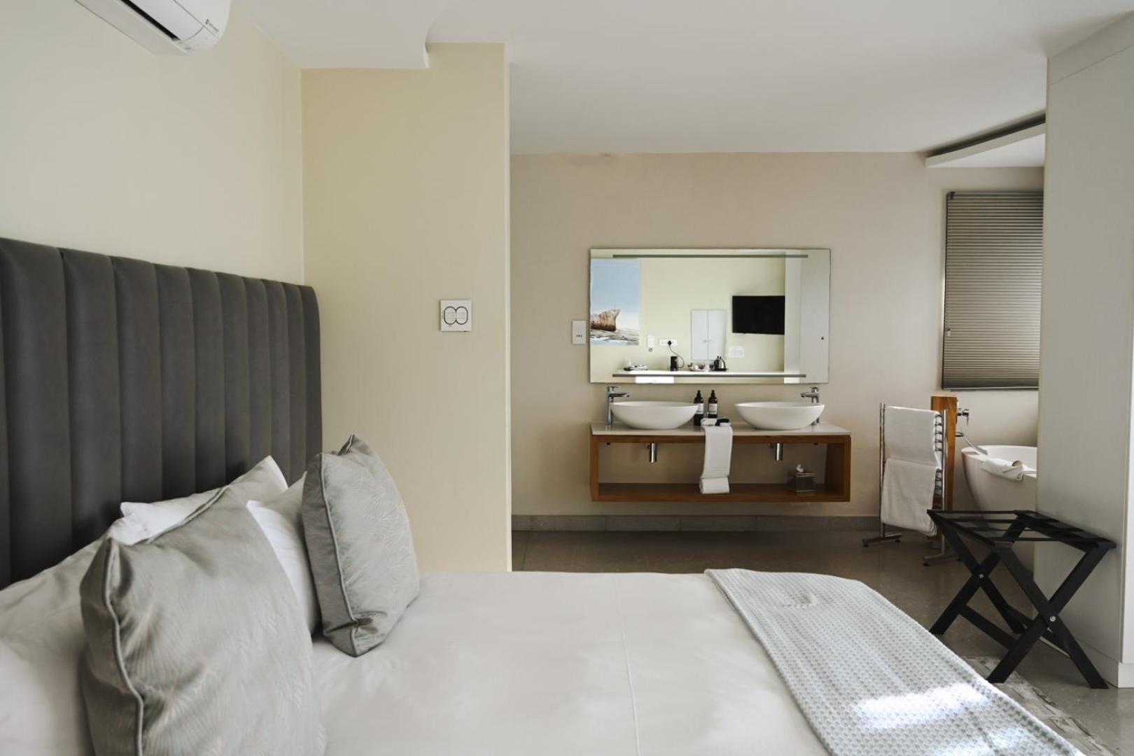 Deluxe Double or Twin Room with Mountain View - Photo 2