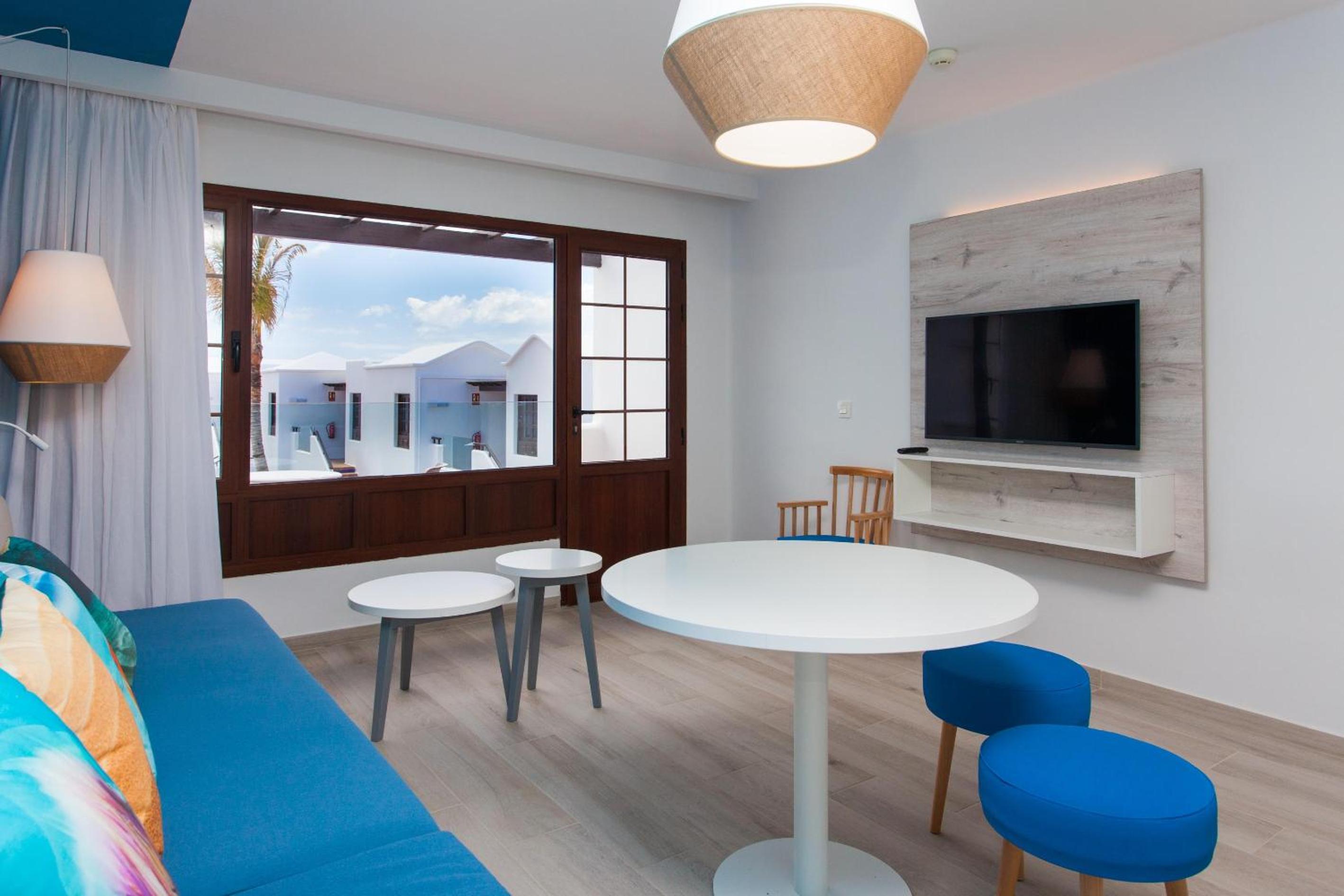 Apartamento de un dormitorio con vistas al mar (3 adultos)