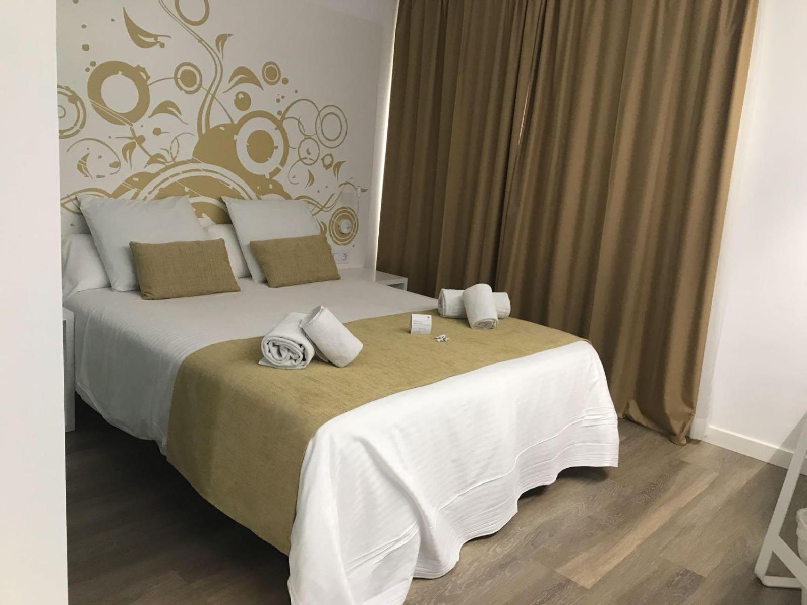 Standard Double or Twin Room photo 2