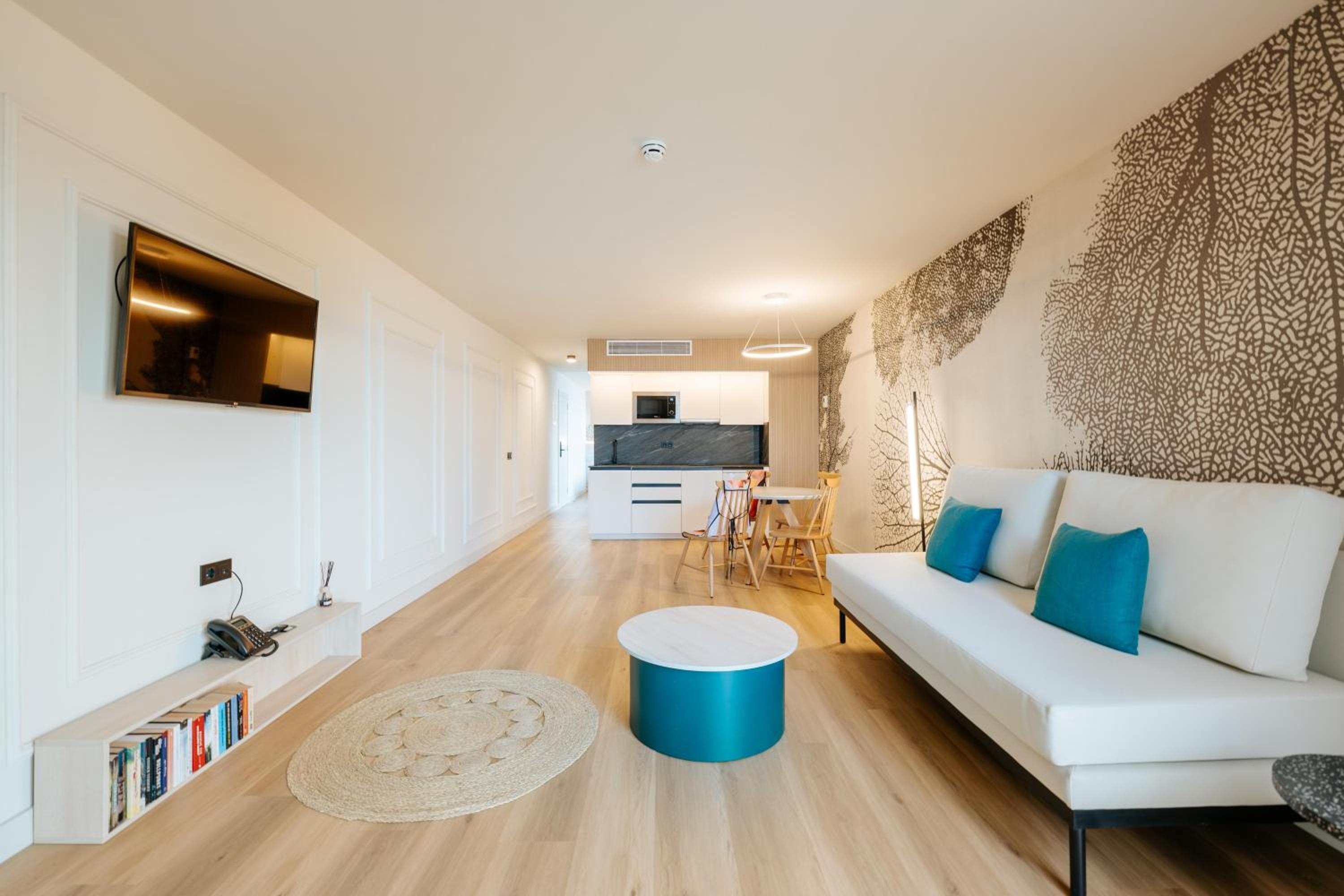 Superior Suite with Sea View photo 3