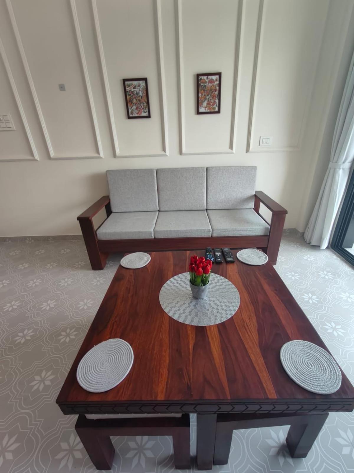 Two-Bedroom Apartment with Balcony photo 3