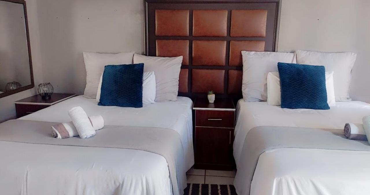 Quadruple Room - Photo 6