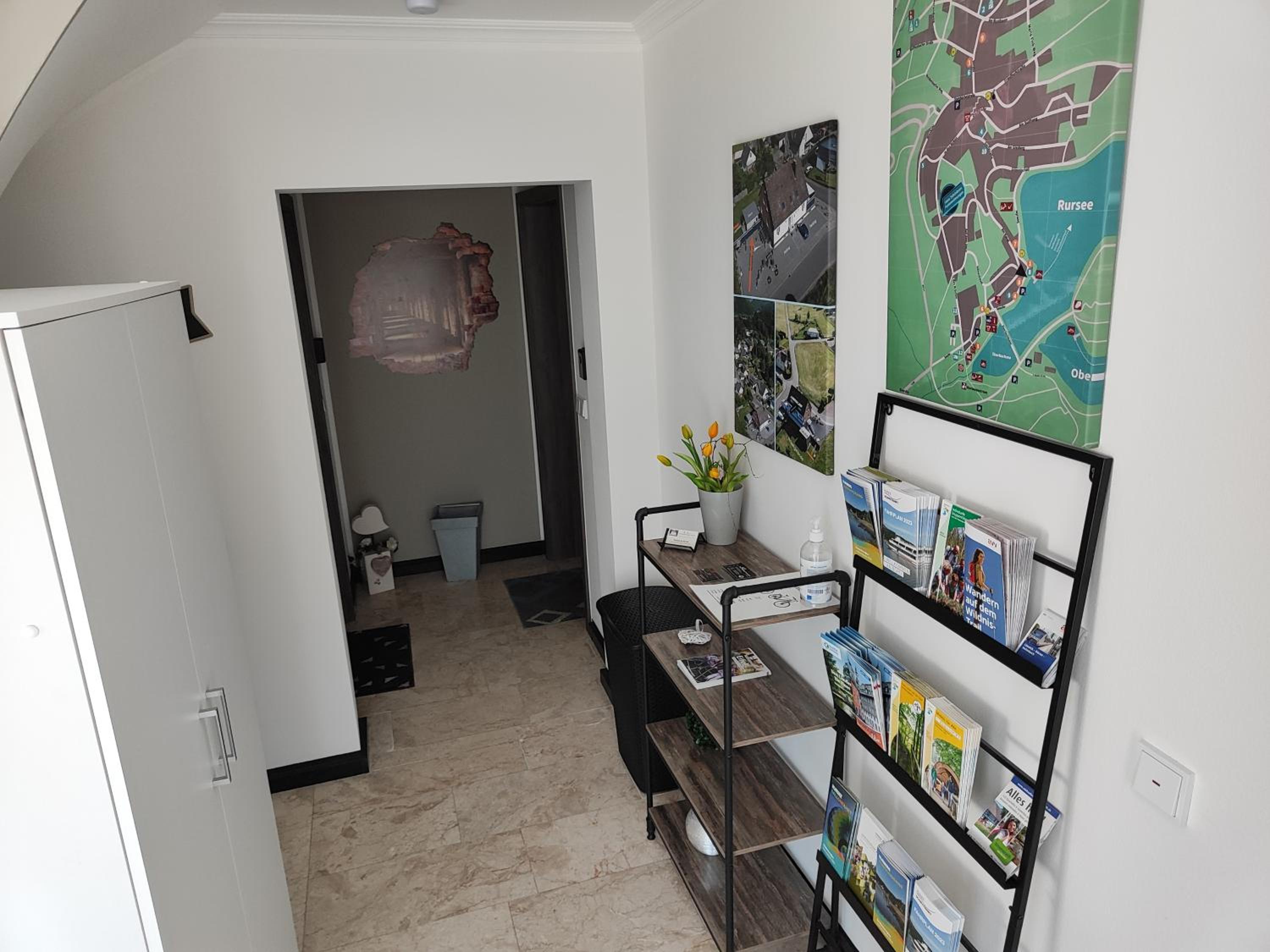 One-Bedroom Apartment photo 3