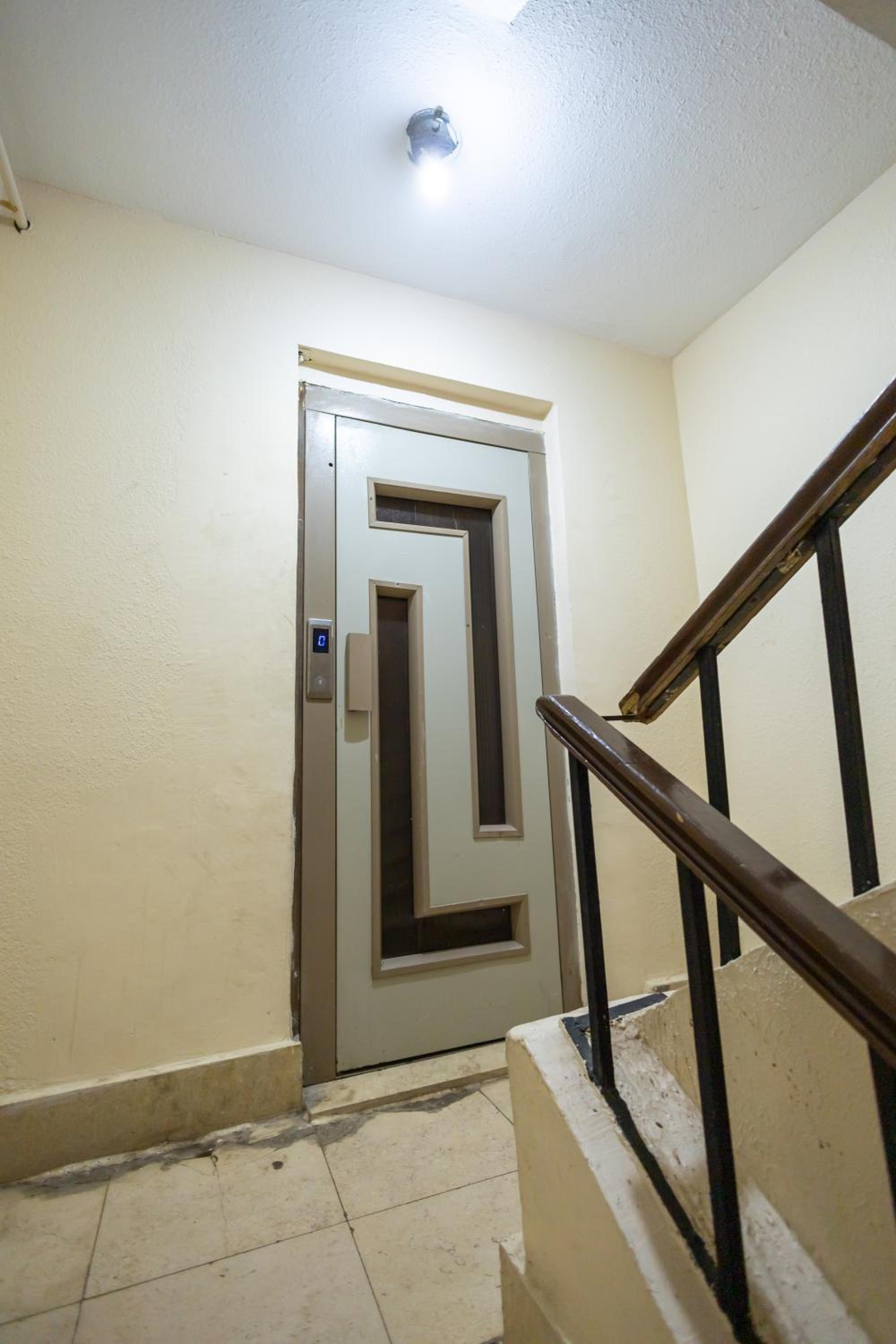 Two-Bedroom Apartment with Balcony and Terrace photo 2