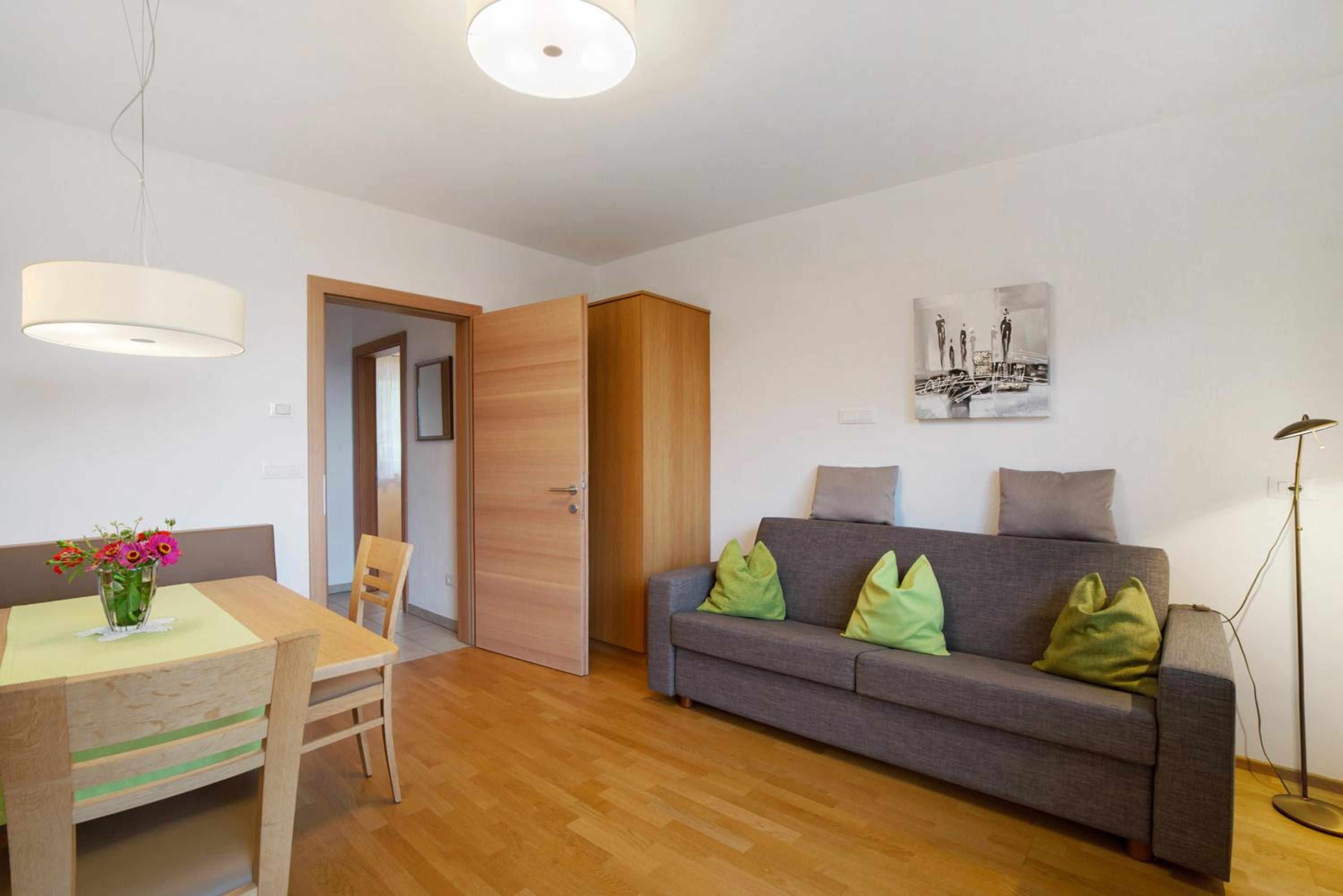 Superior One-Bedroom Apartment with Balcony
