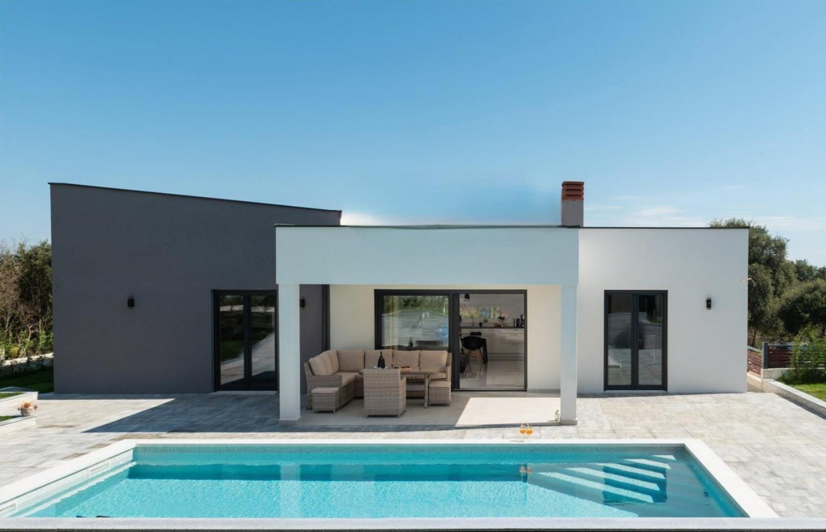 Villa with Private Pool photo 3