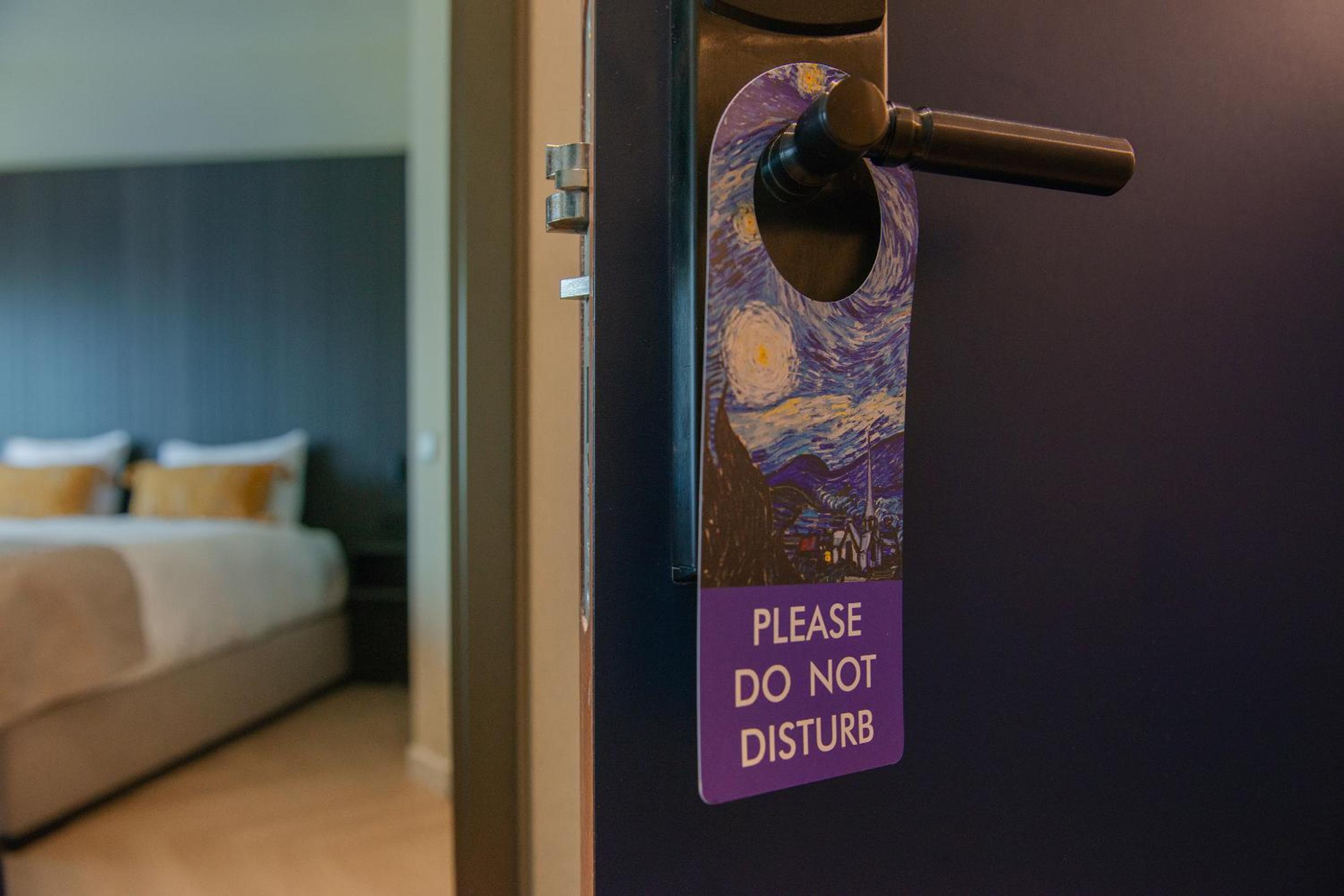 Deluxe King Room - Photo 3