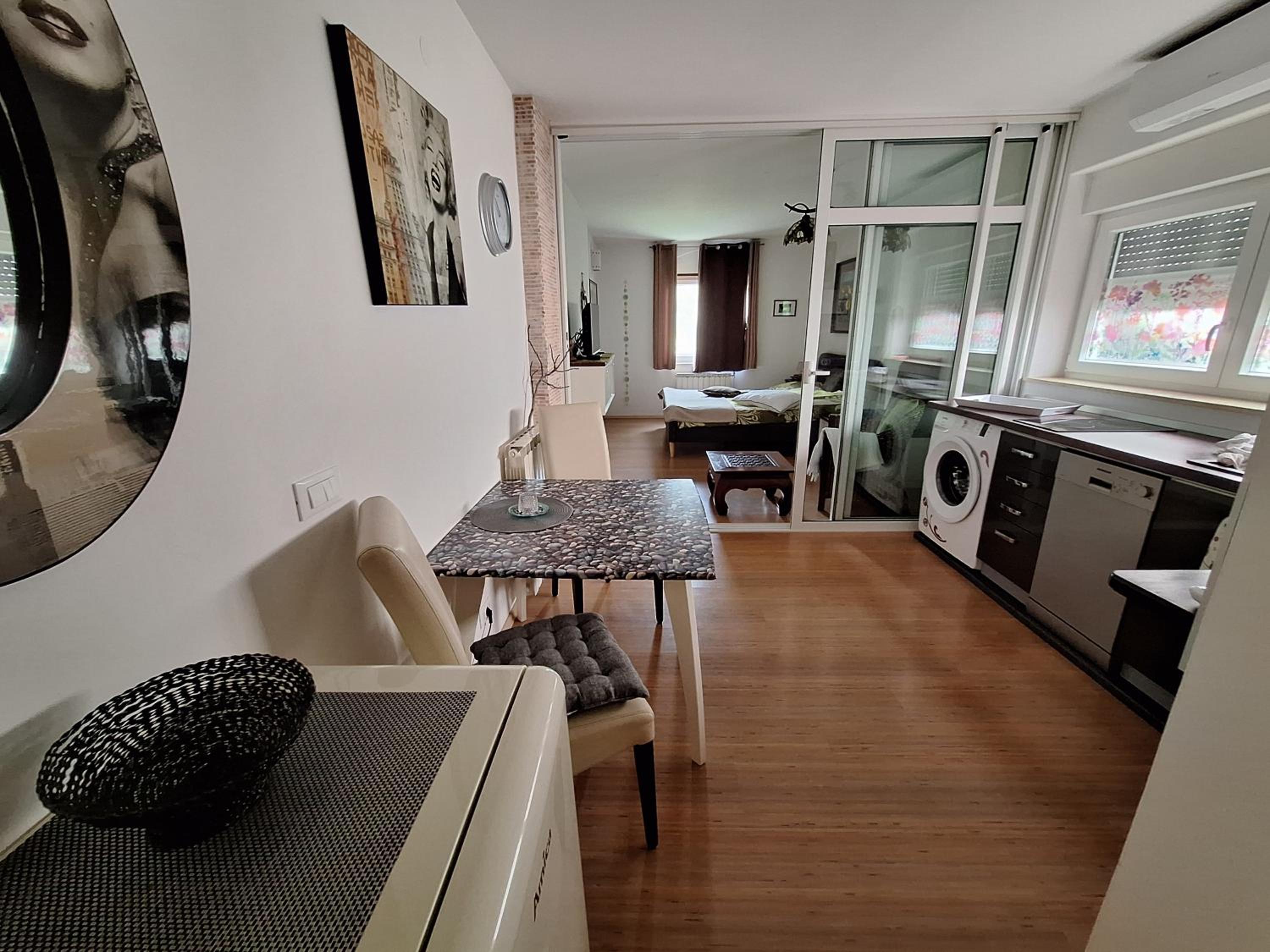 One-Bedroom Apartment with Garden