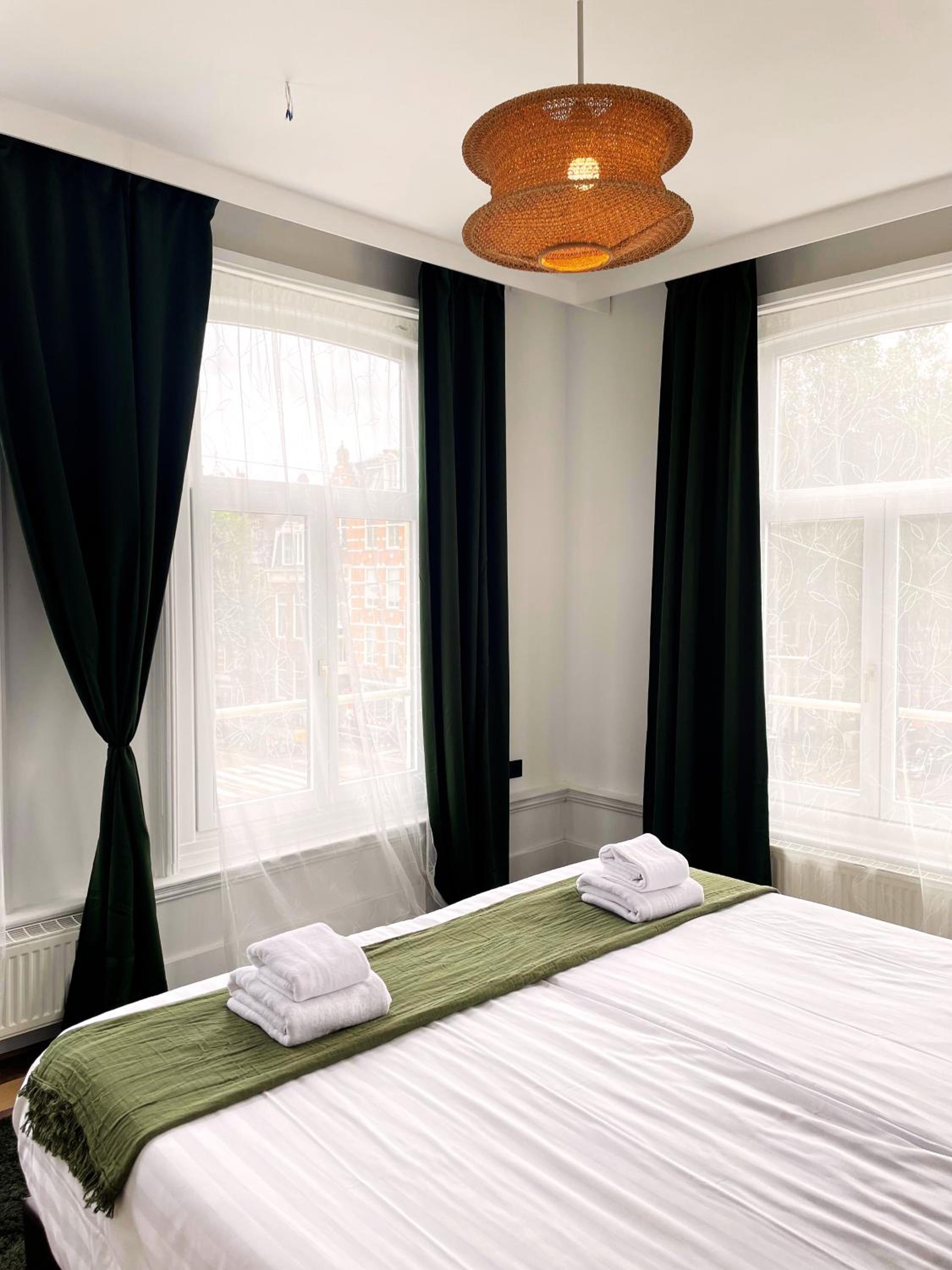 Double Room thumbnail 6