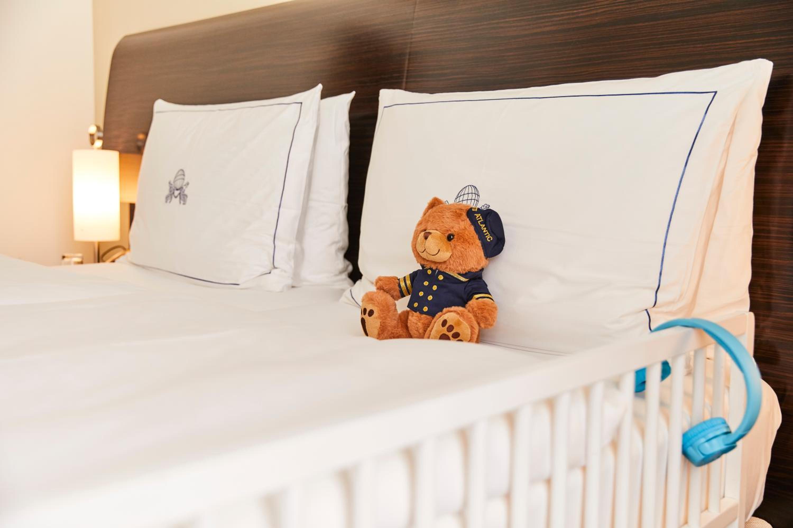 Superior Guest Room with 1 King