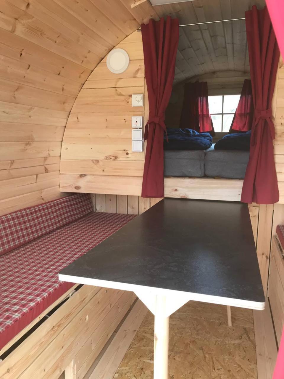 Mobile Home photo 3