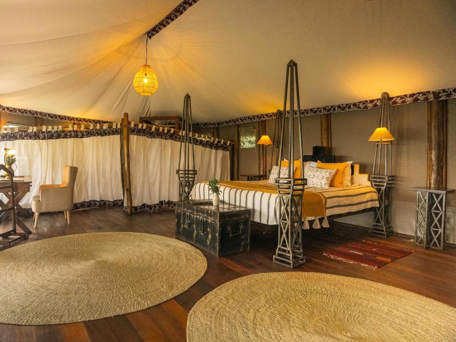 Deluxe Tent photo 3