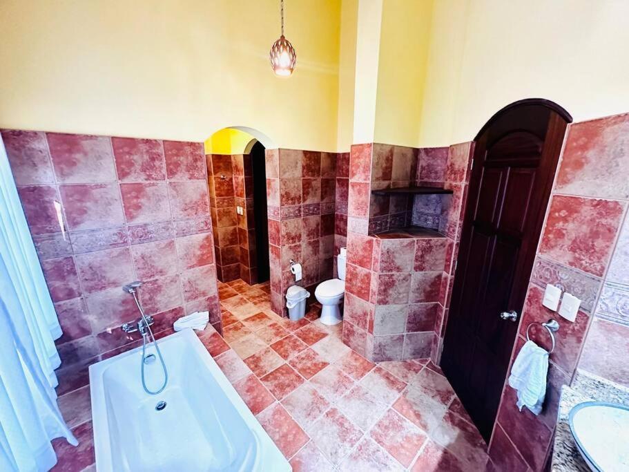 Villa photo 2