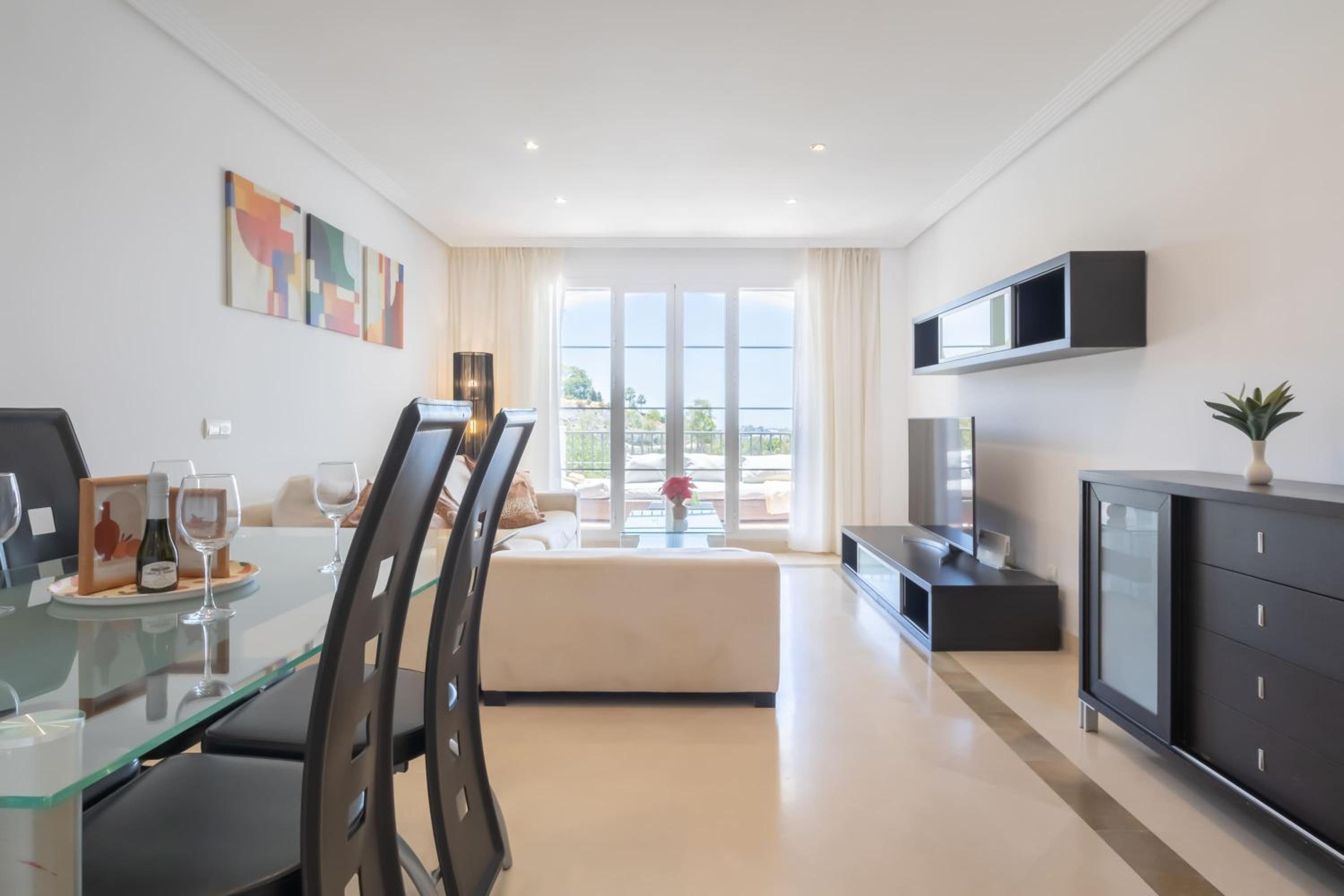 Apartamento de Dos Habitaciones con Terraza