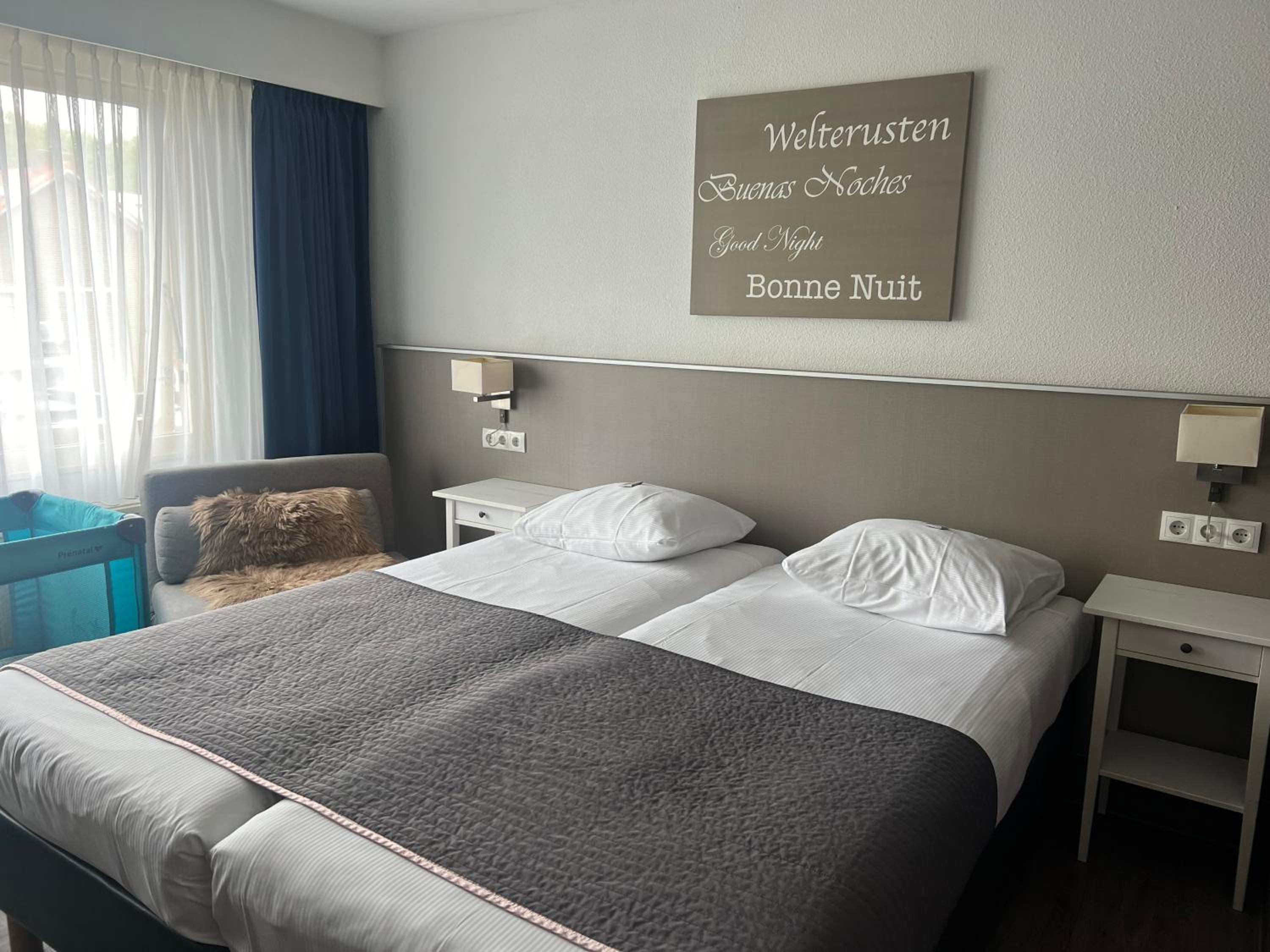Deluxe Twin Room - Photo 1