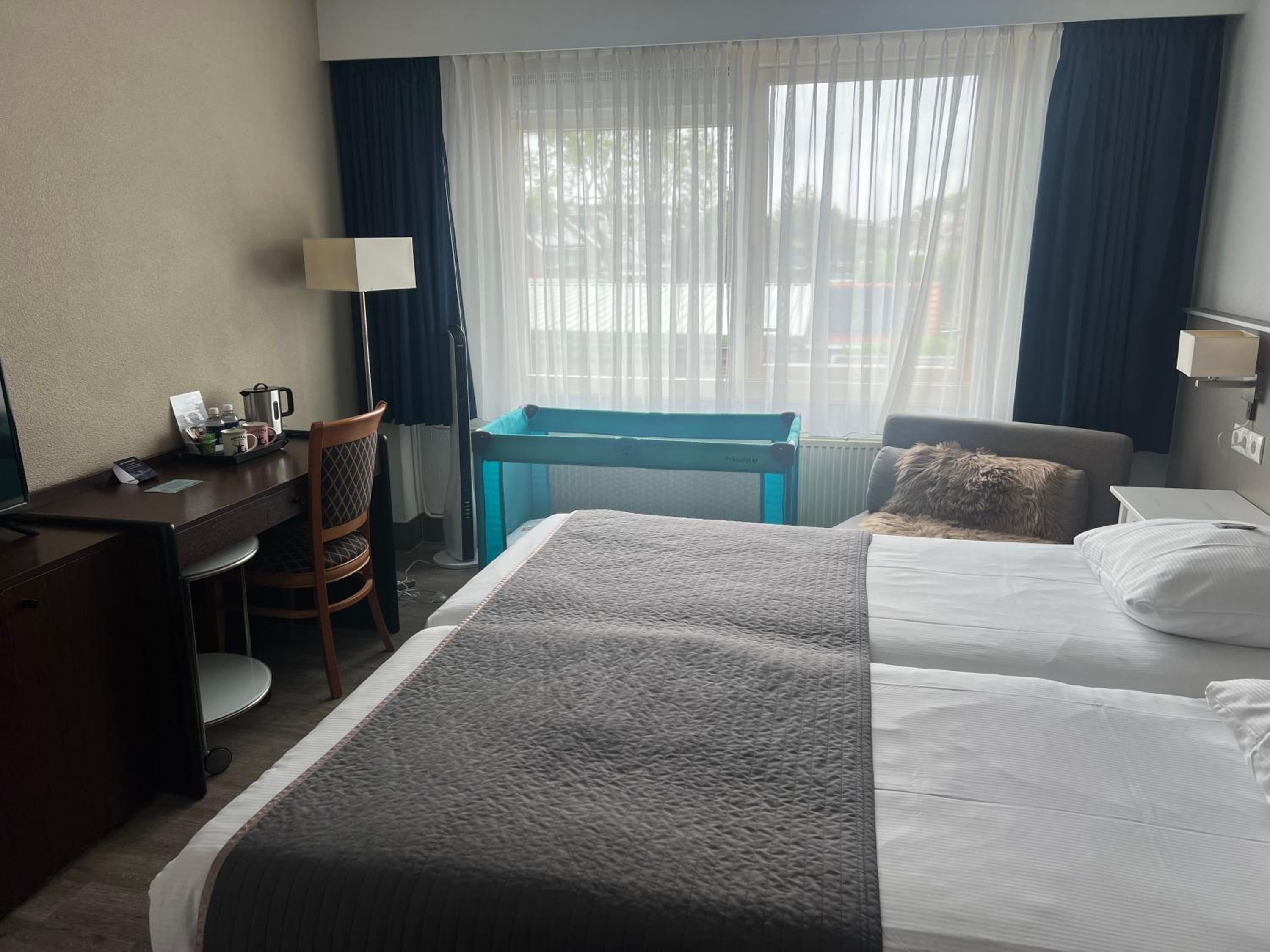 Deluxe Twin Room - Photo 2