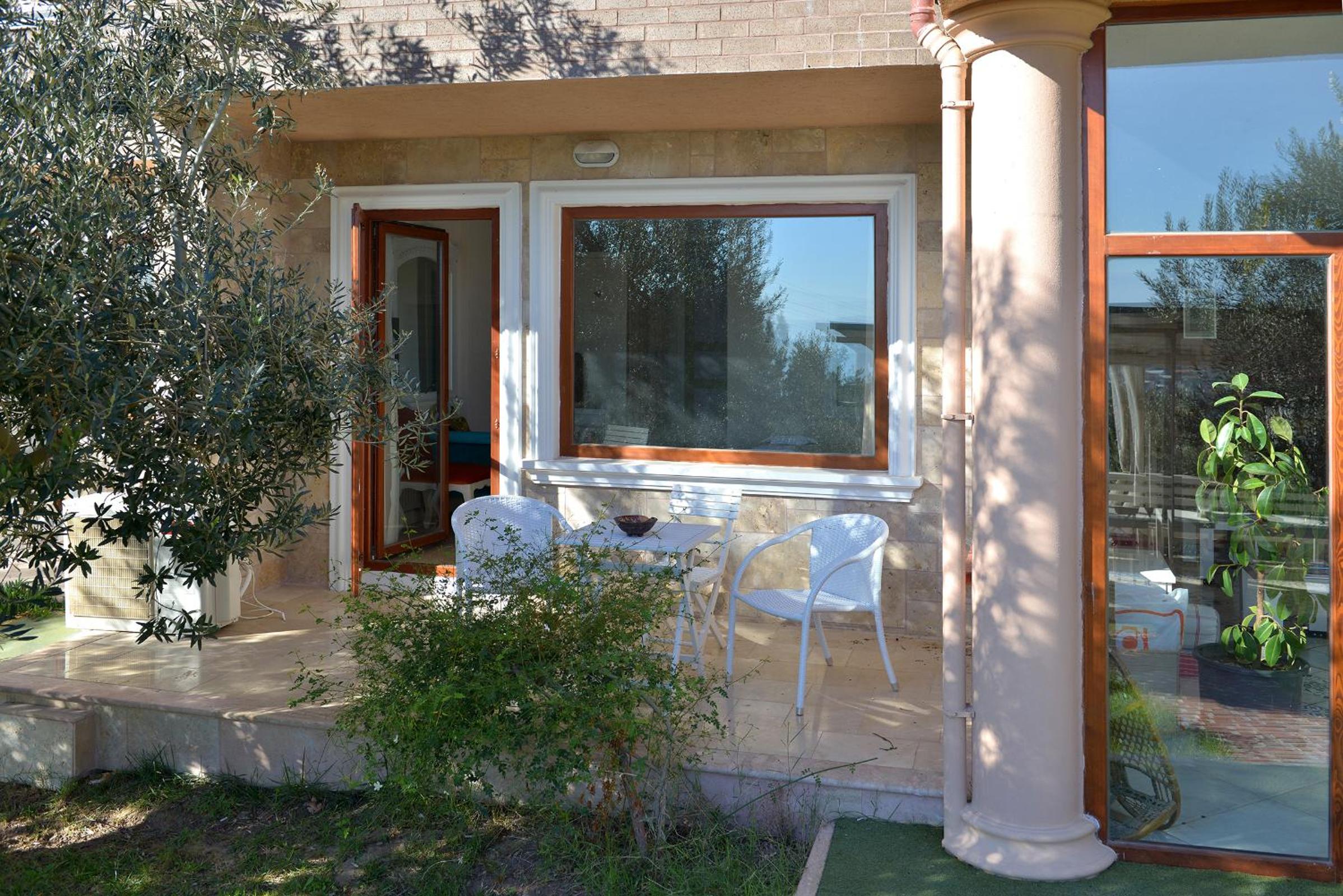 Deluxe Double Room with Garden View photo 3