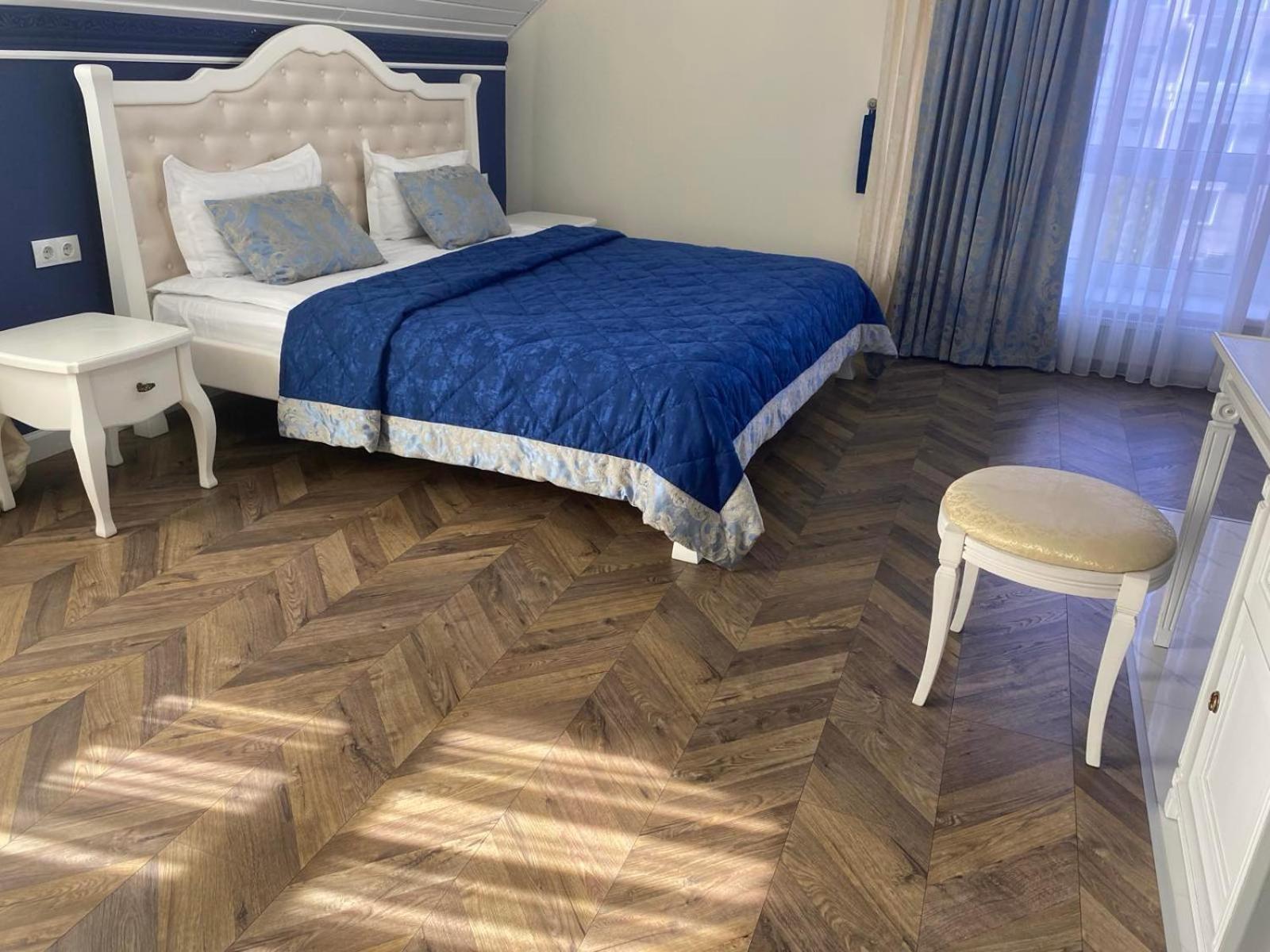 King Suite photo 2