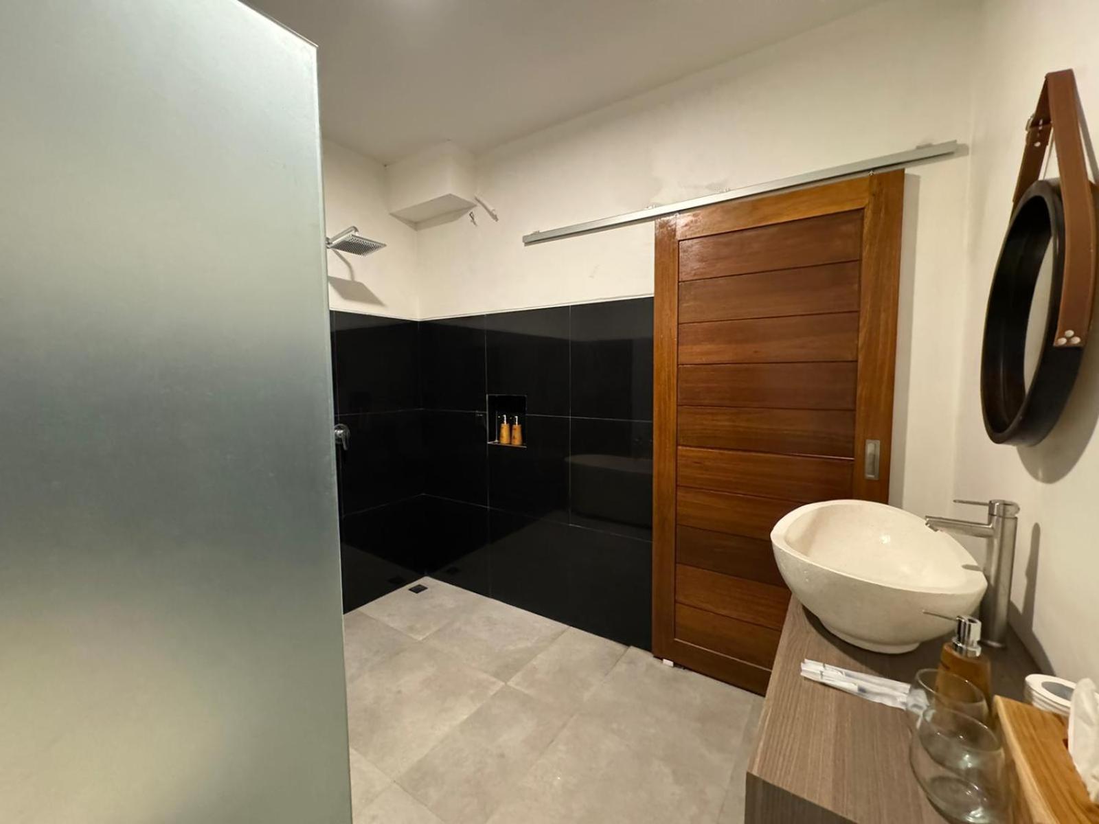 Suite with Sea View - Photo 43