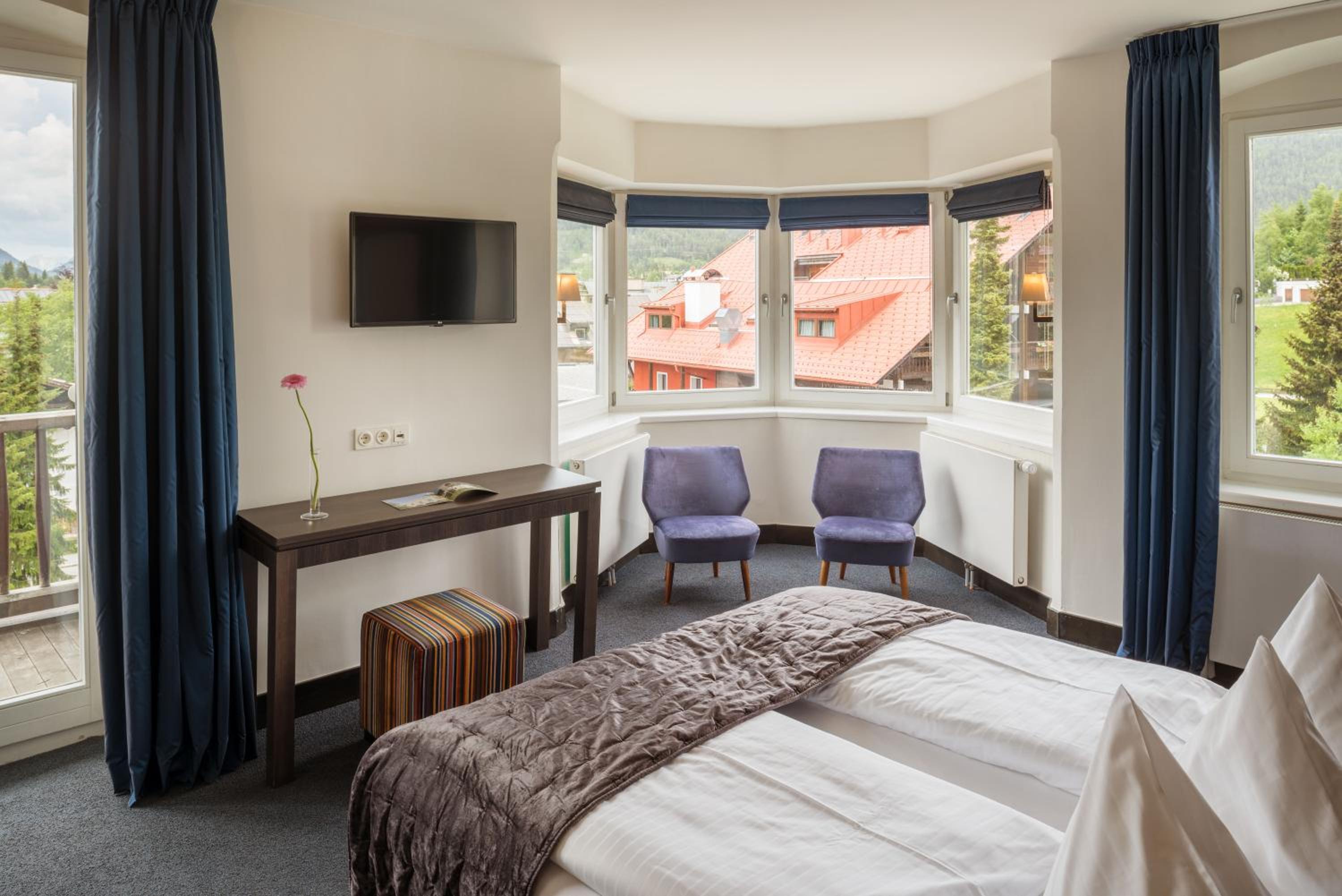 Deluxe Double Room With Balcony