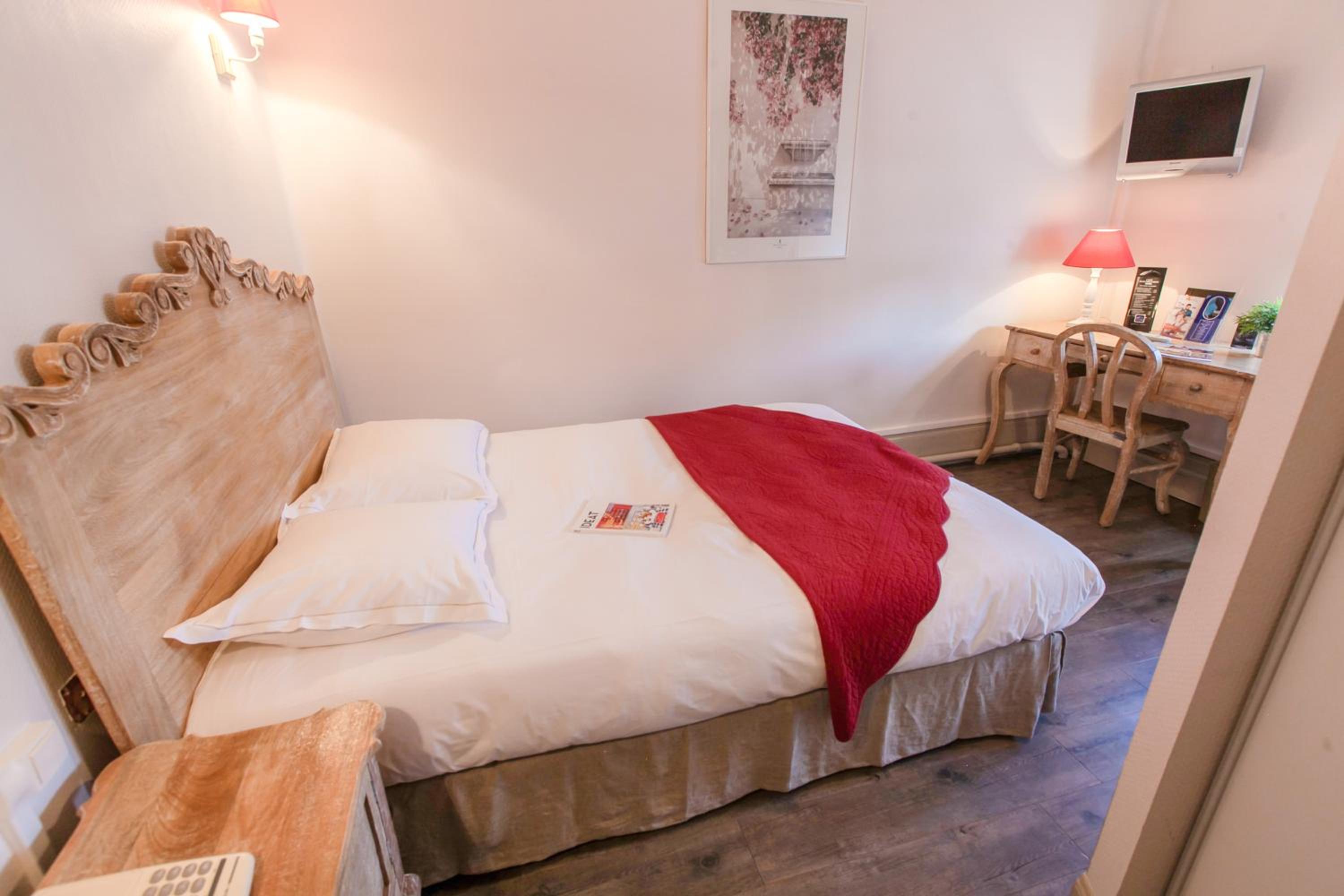 Double Room - Photo 1