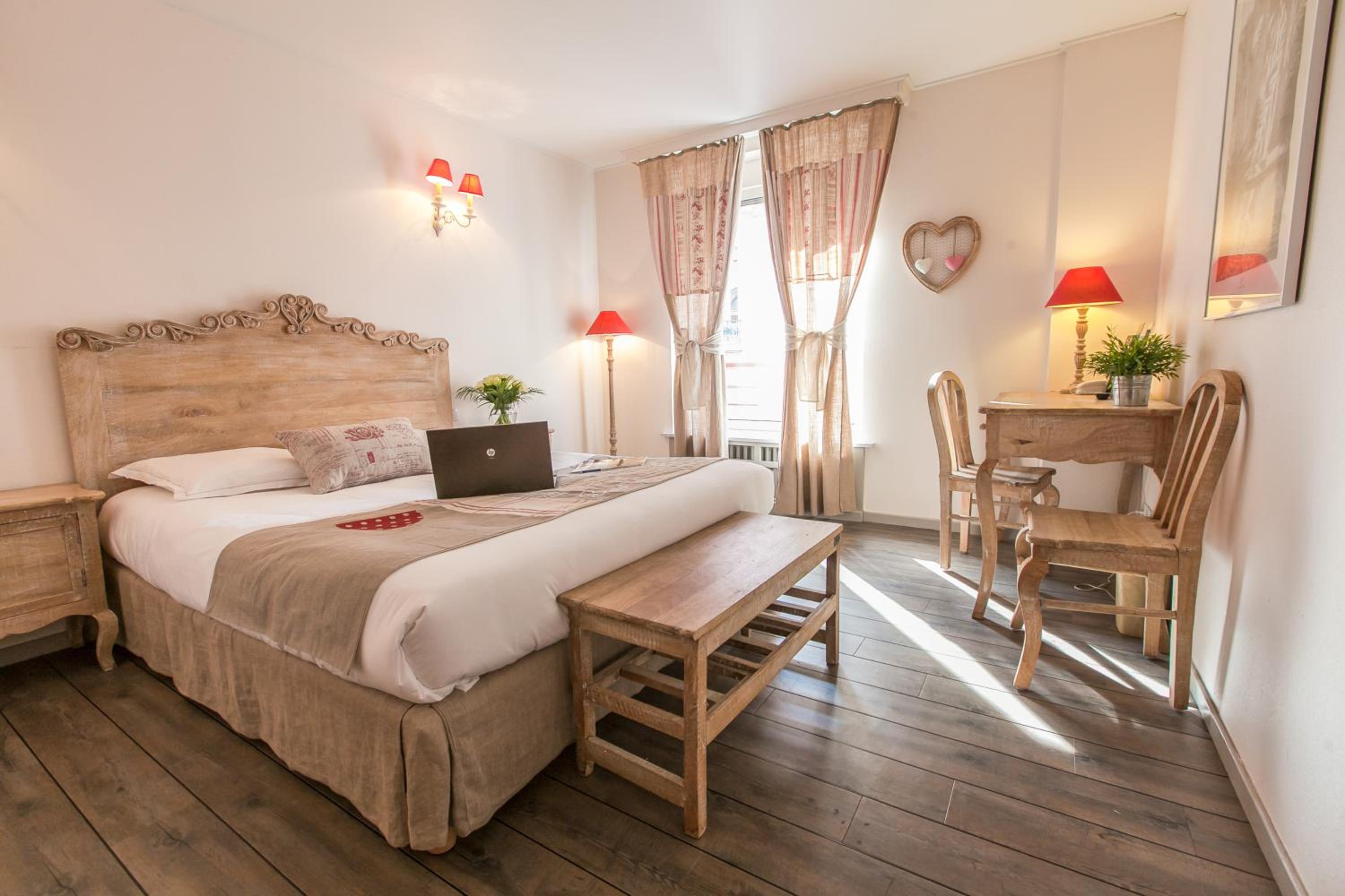 Superior Double Room - Photo 1